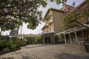 Alojamiento - Hotel Villa Morra Suites