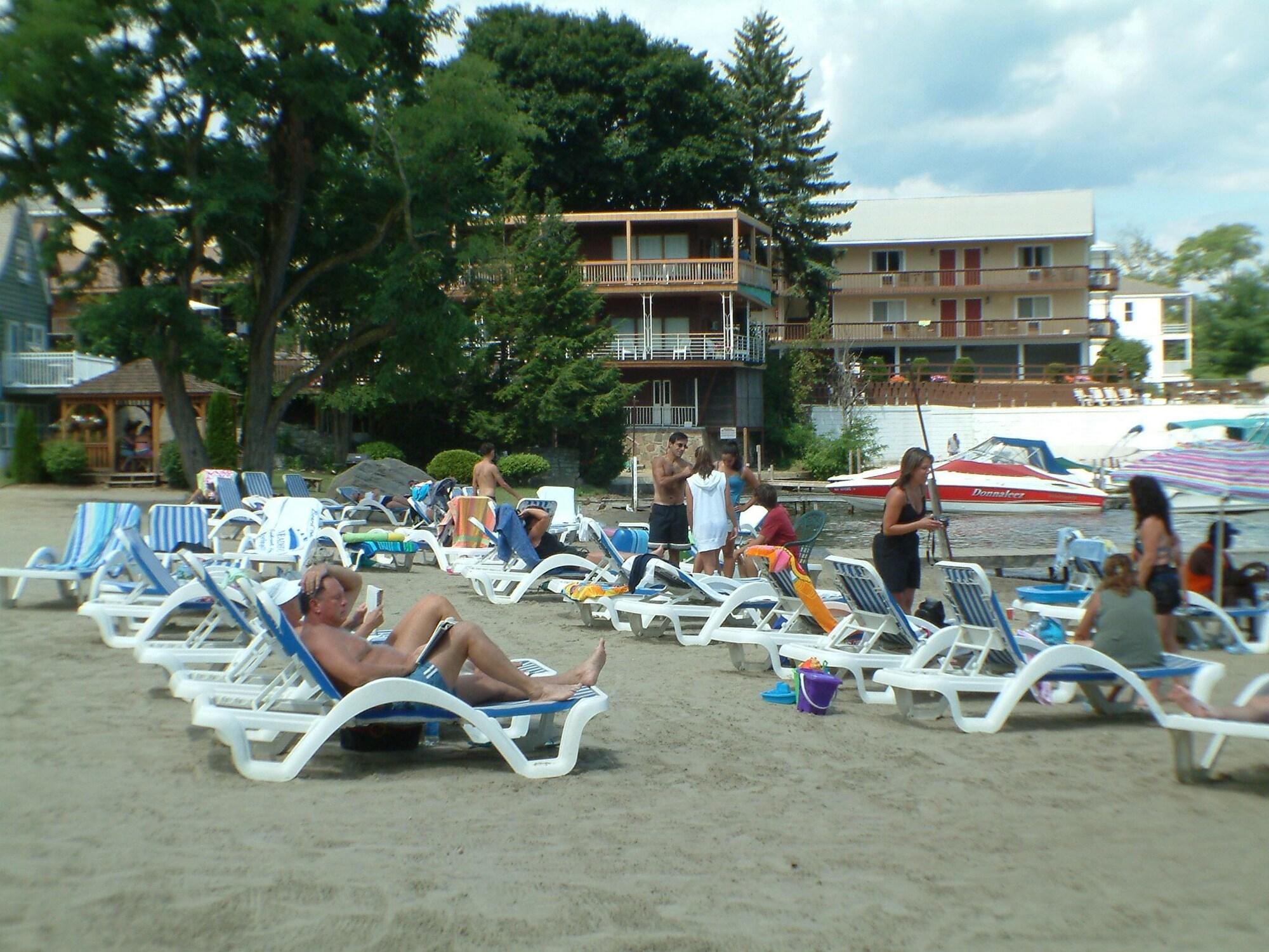 Playa Marine Village Resort