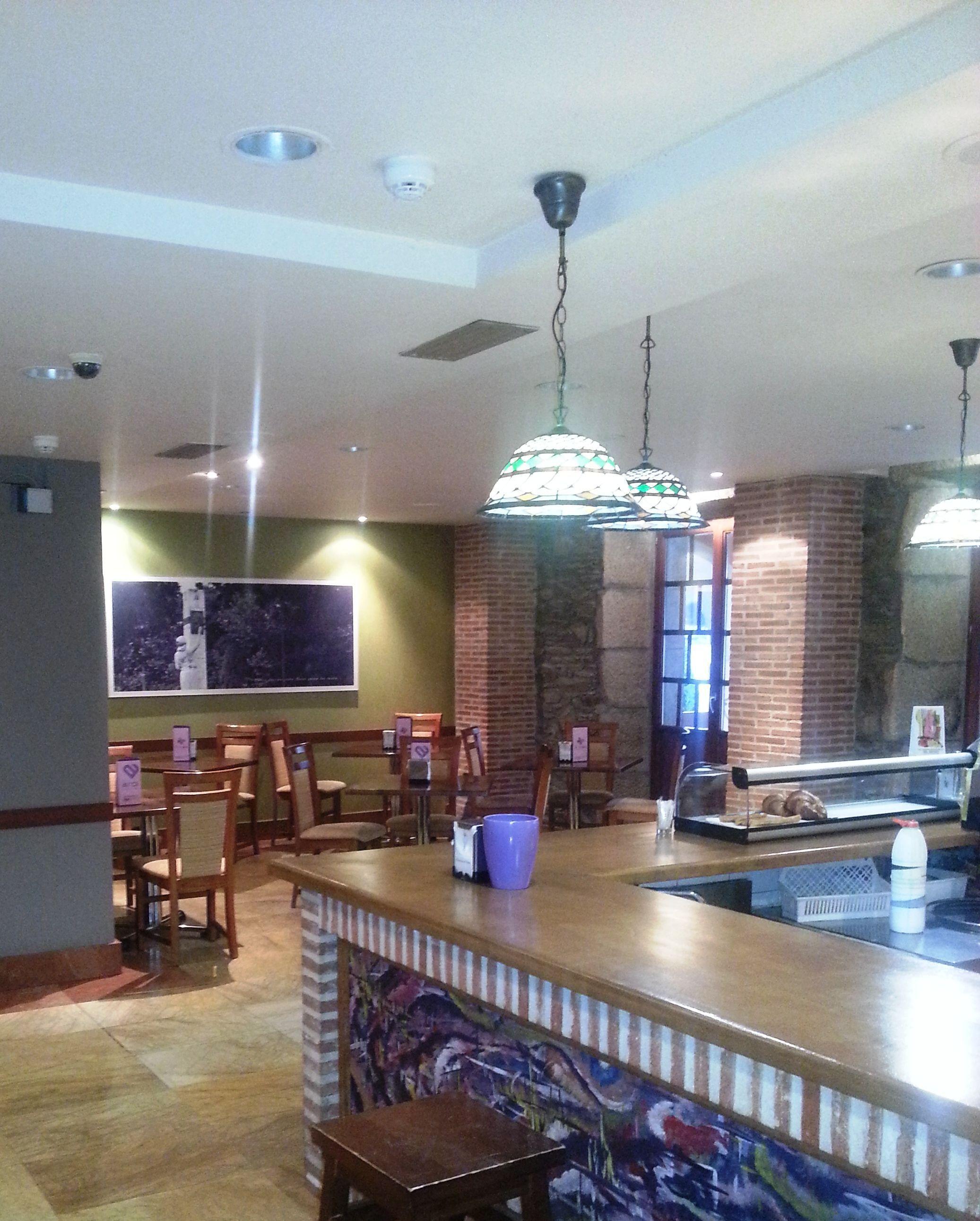 Bar/Salón Aroi Bierzo Plaza