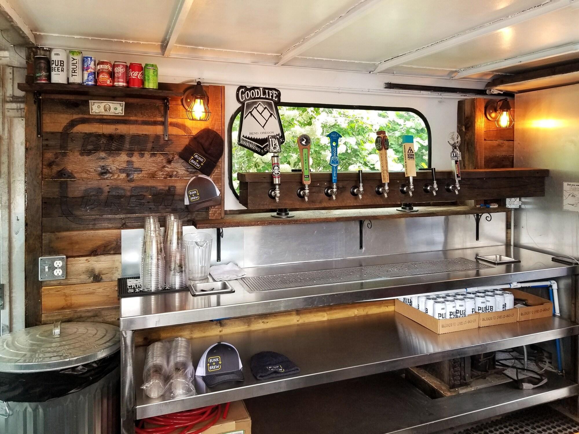 Restaurant Bunk+Brew Historic Lucas House - Hostel