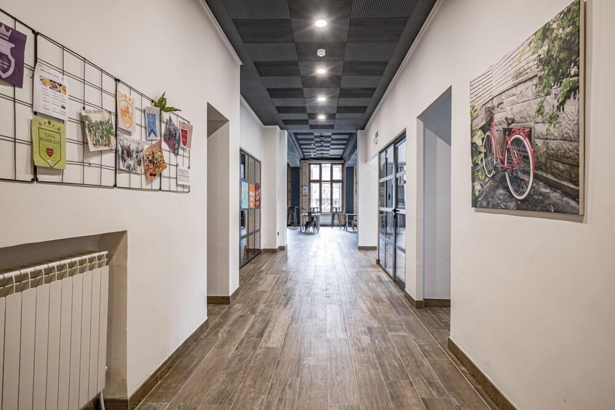 Vista Lobby MET Pamplona