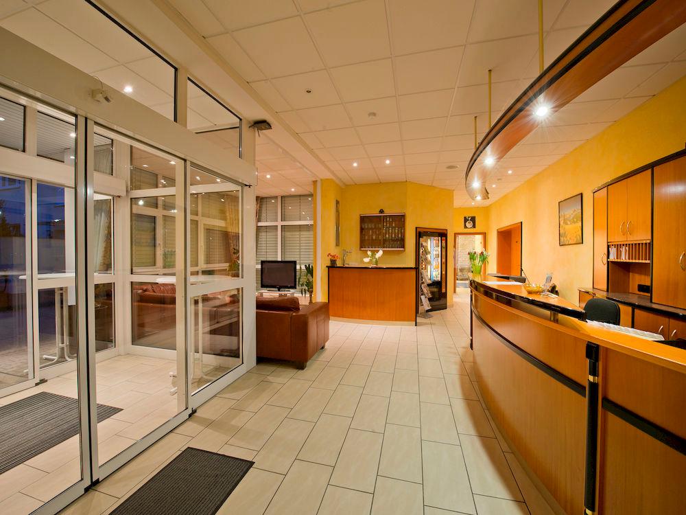 Vista Lobby Panorama Hotel