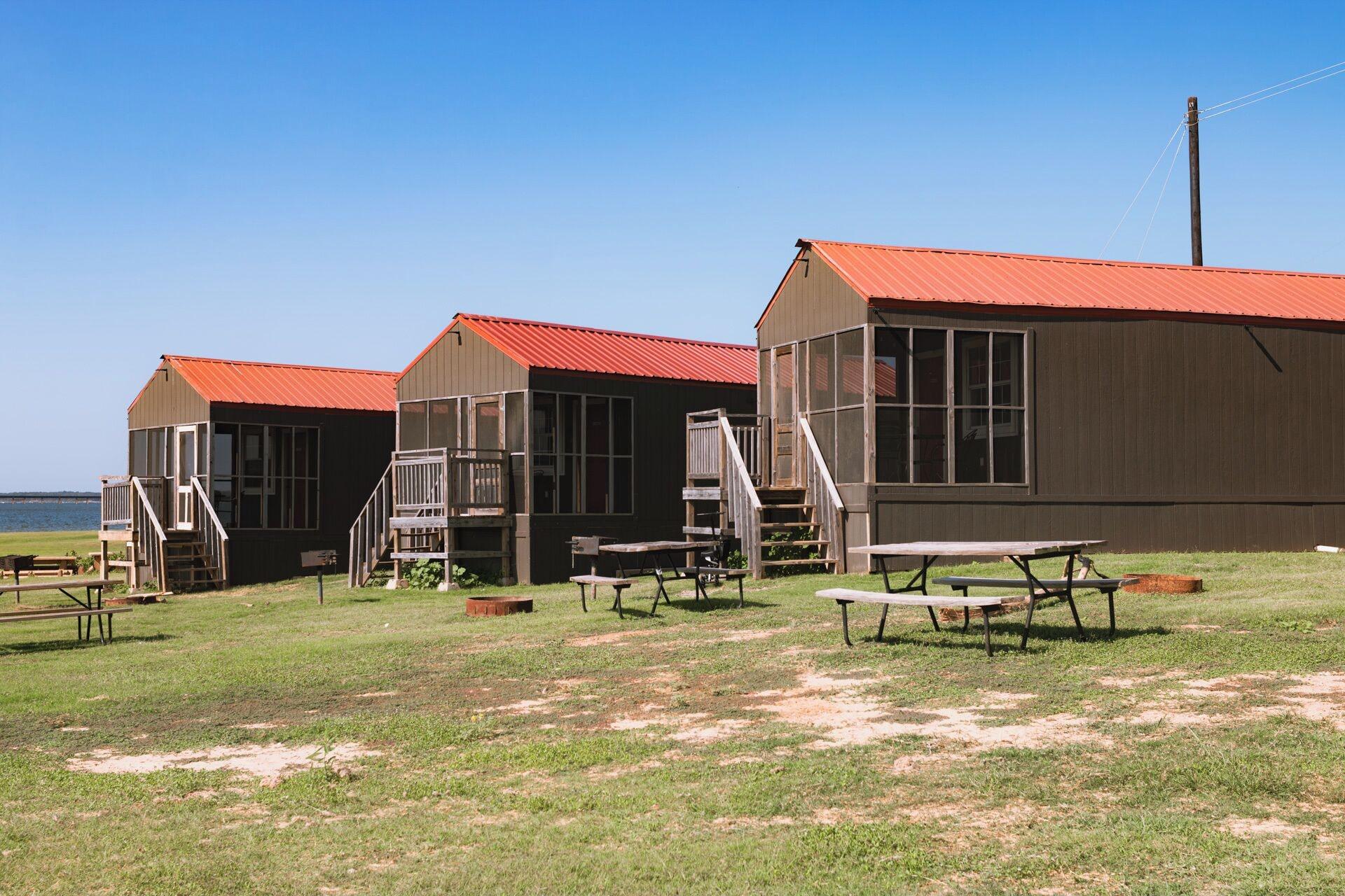 Vista Exterior Willow Springs Marina