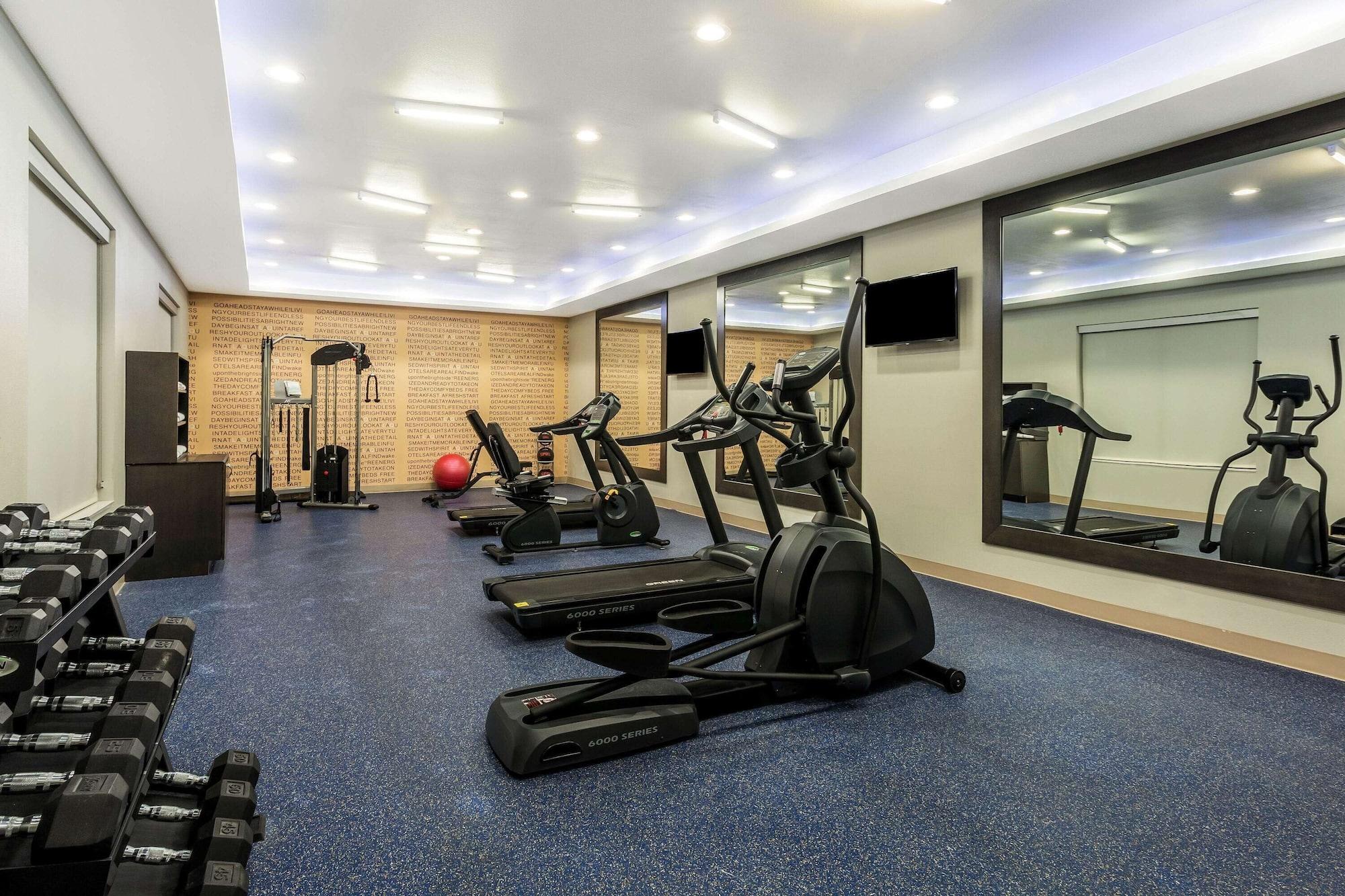Gimnasio La Quinta Inn & Suites by Wyndham Odessa N. - Sienna Tower