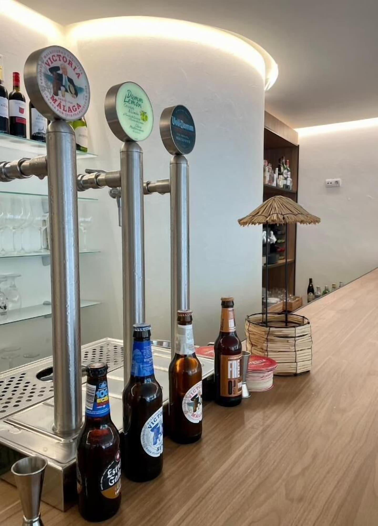 Bar/Salón Hotel La Mota