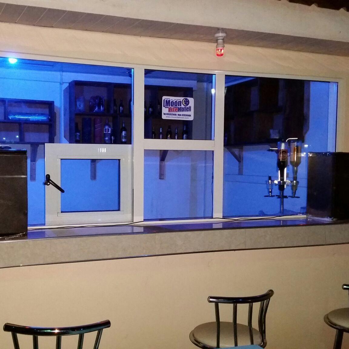 Bar/Salón Moonlite Hotel Sunyani Airport