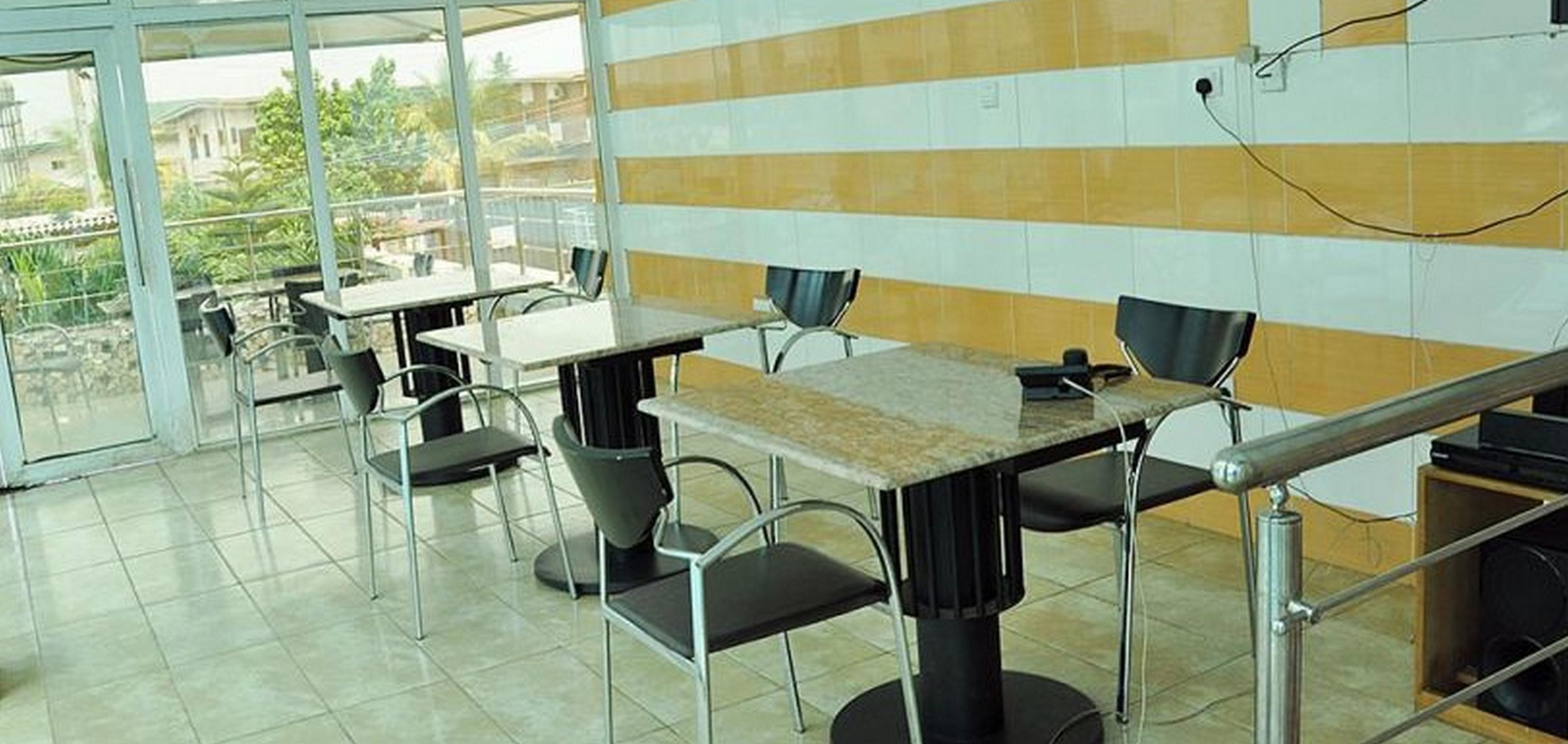 Vista Lobby Royalview Hotel and Suites