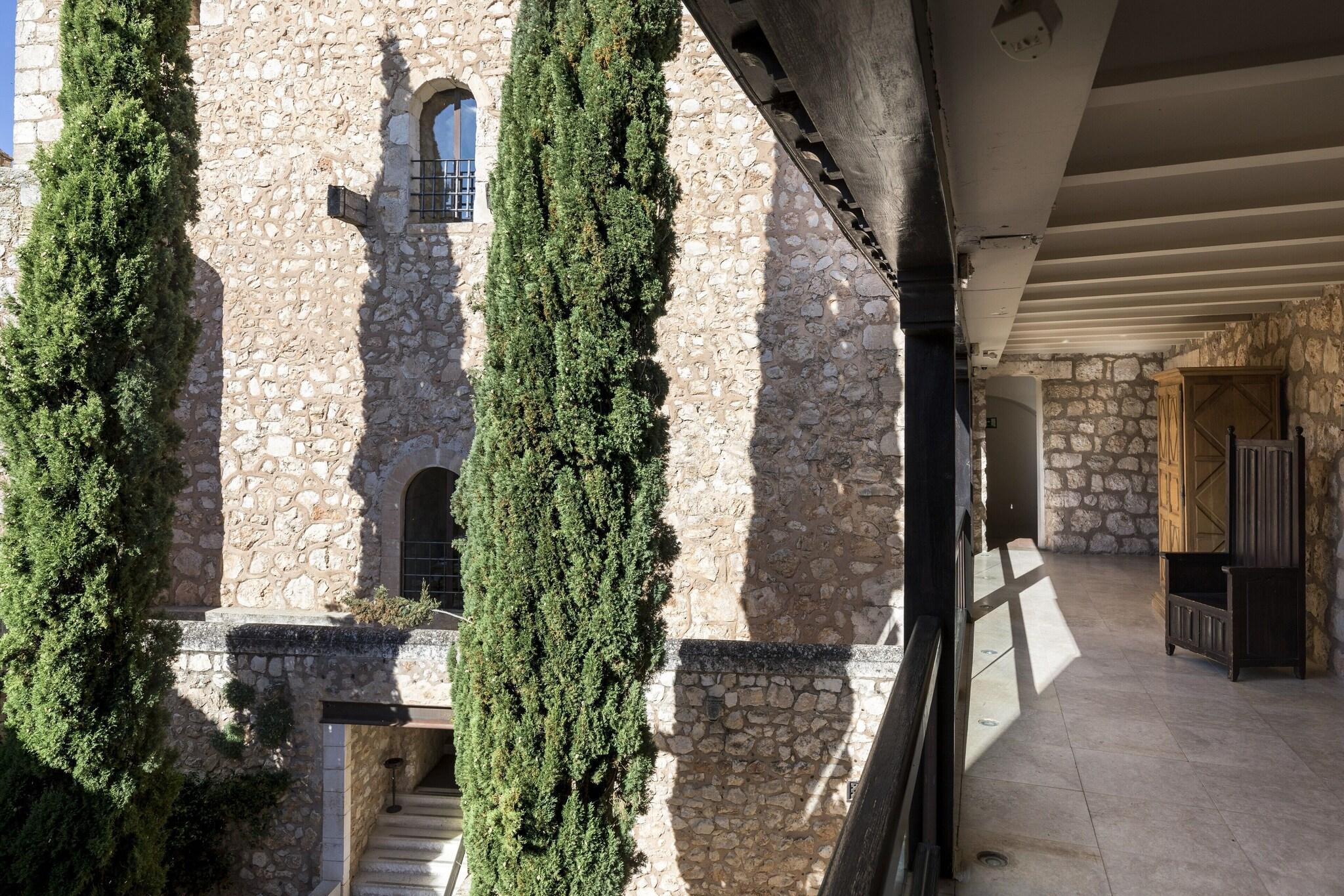Varios Parador De Alarcon