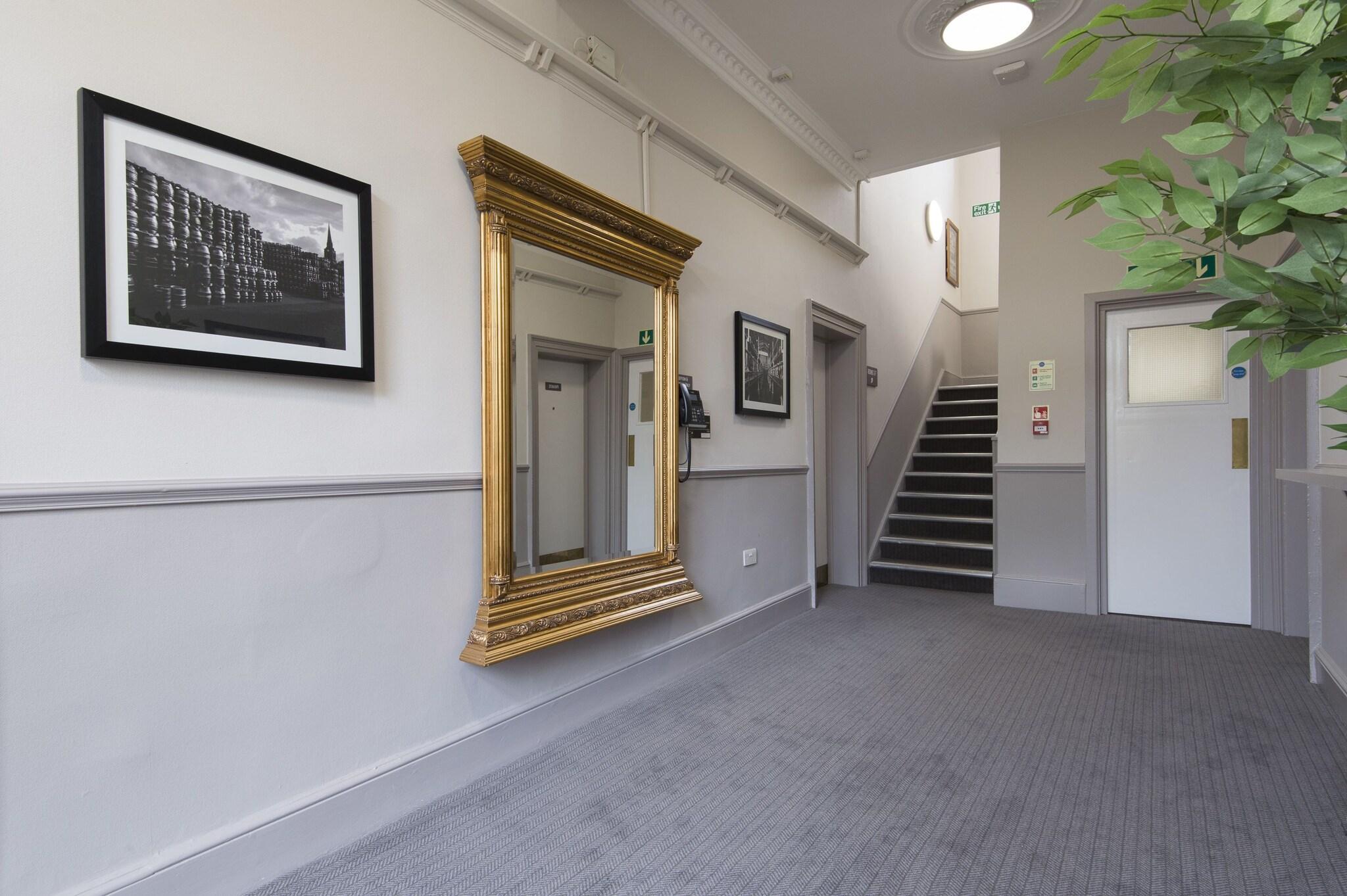 Vista Lobby Owl, Hambleton by Marston's Inns