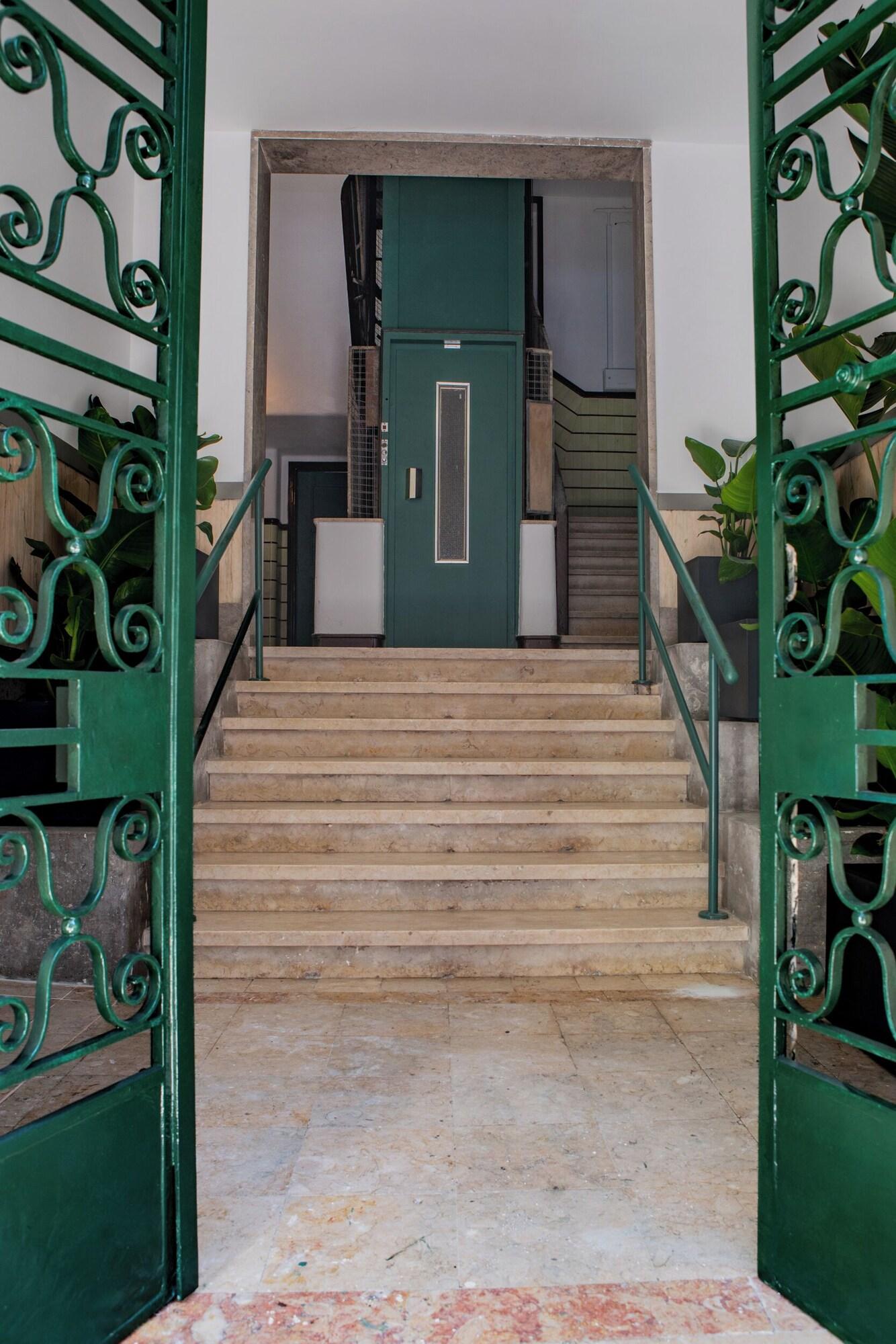 Vista Lobby Succeed Campo Pequeno Suites