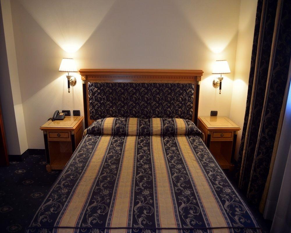 Habitación Hotel Visconti