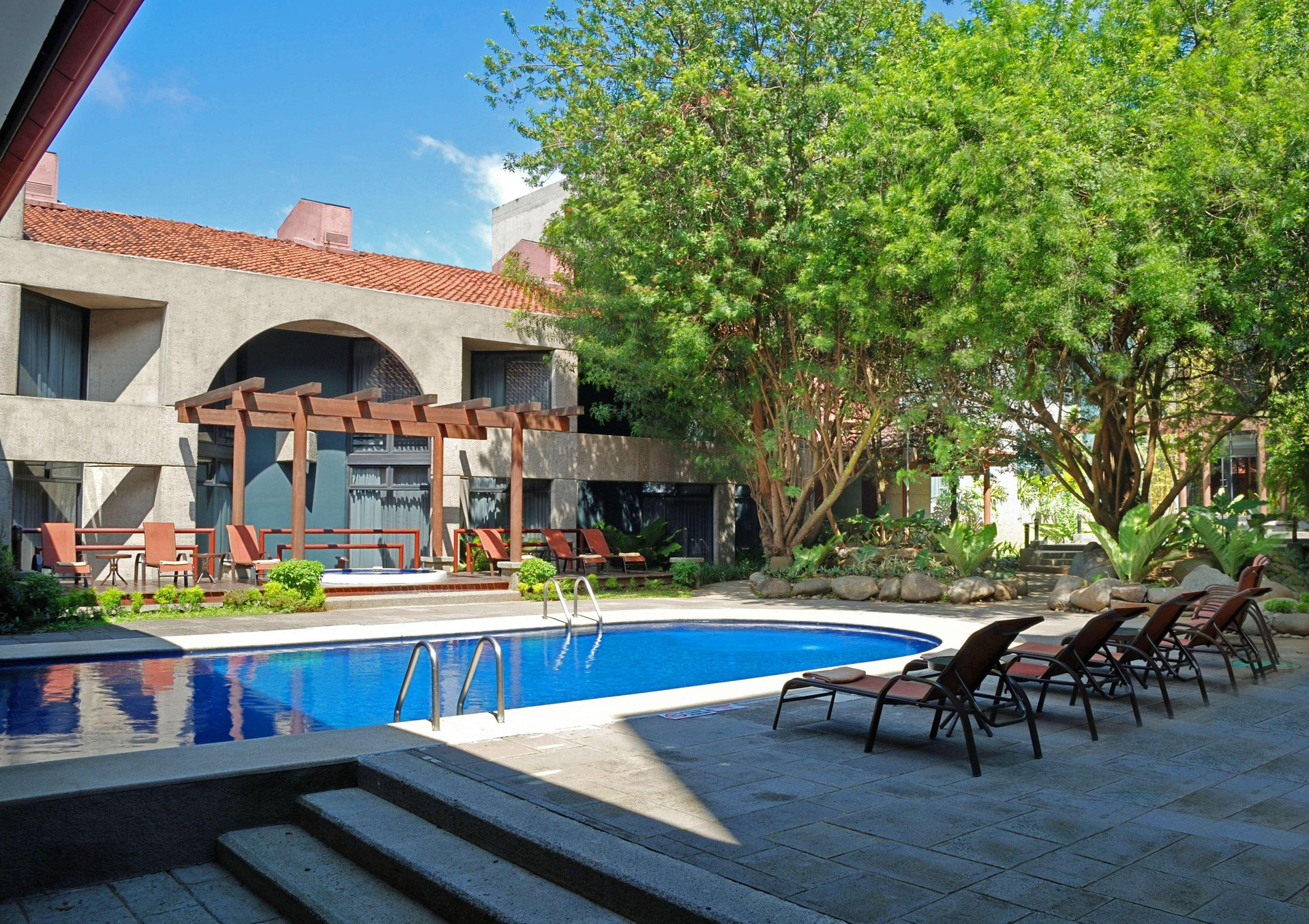 Vista Piscina Radisson San Jose-Costa Rica