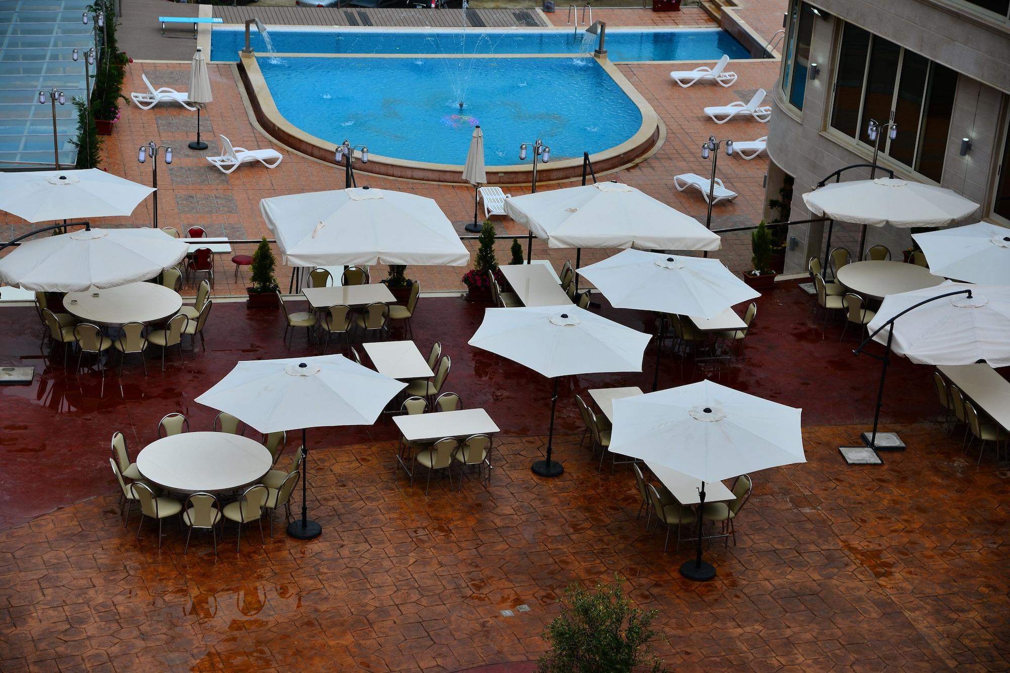 Restaurant Golden Lili Resort & Spa