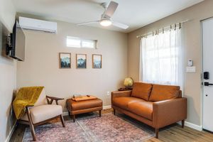 Alquiler Vacacional - Couples Retreat! Shop, Dine, Explore Dtwn Oakdale