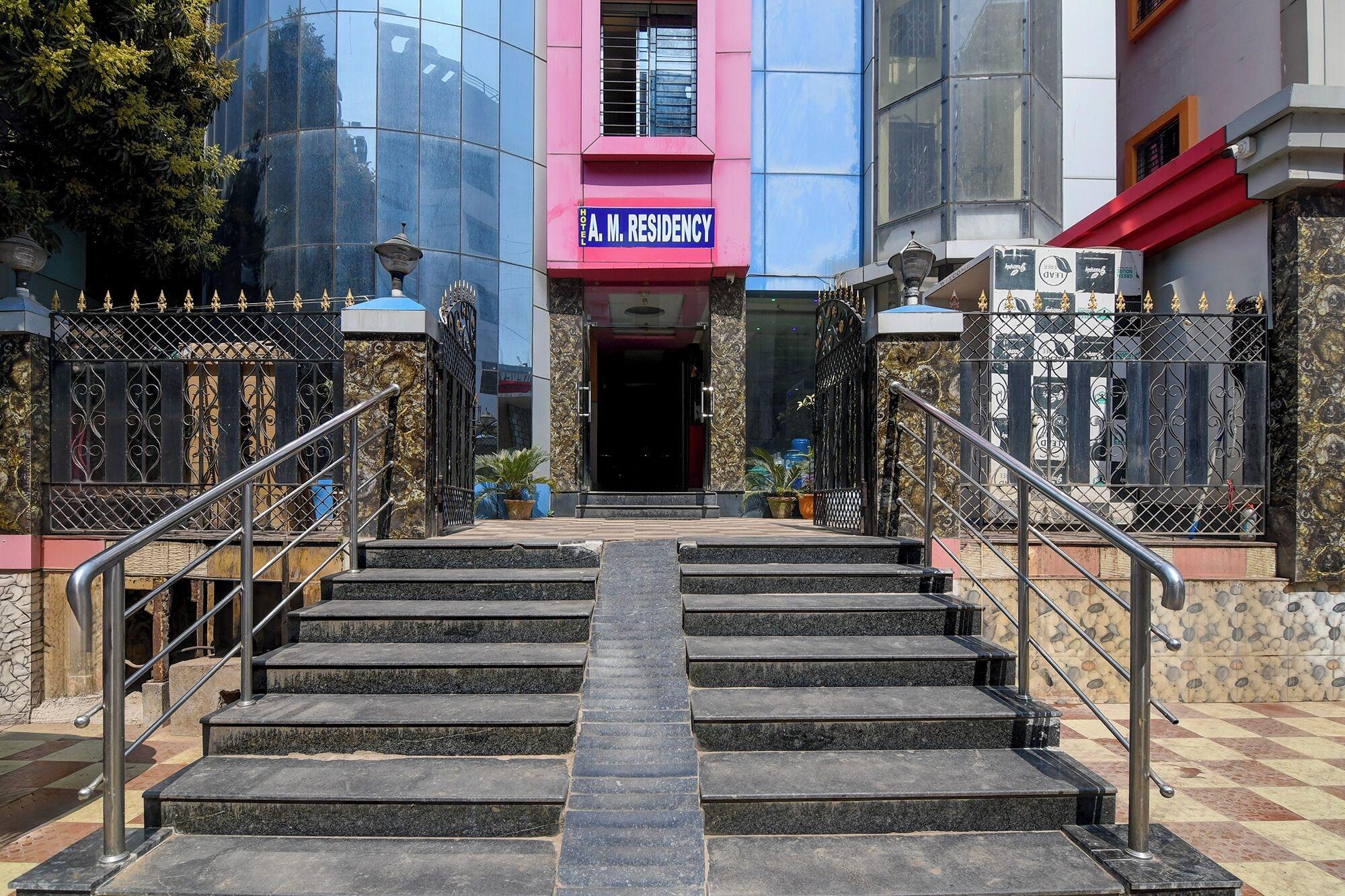 Vista Exterior Fabhotel Am Residency