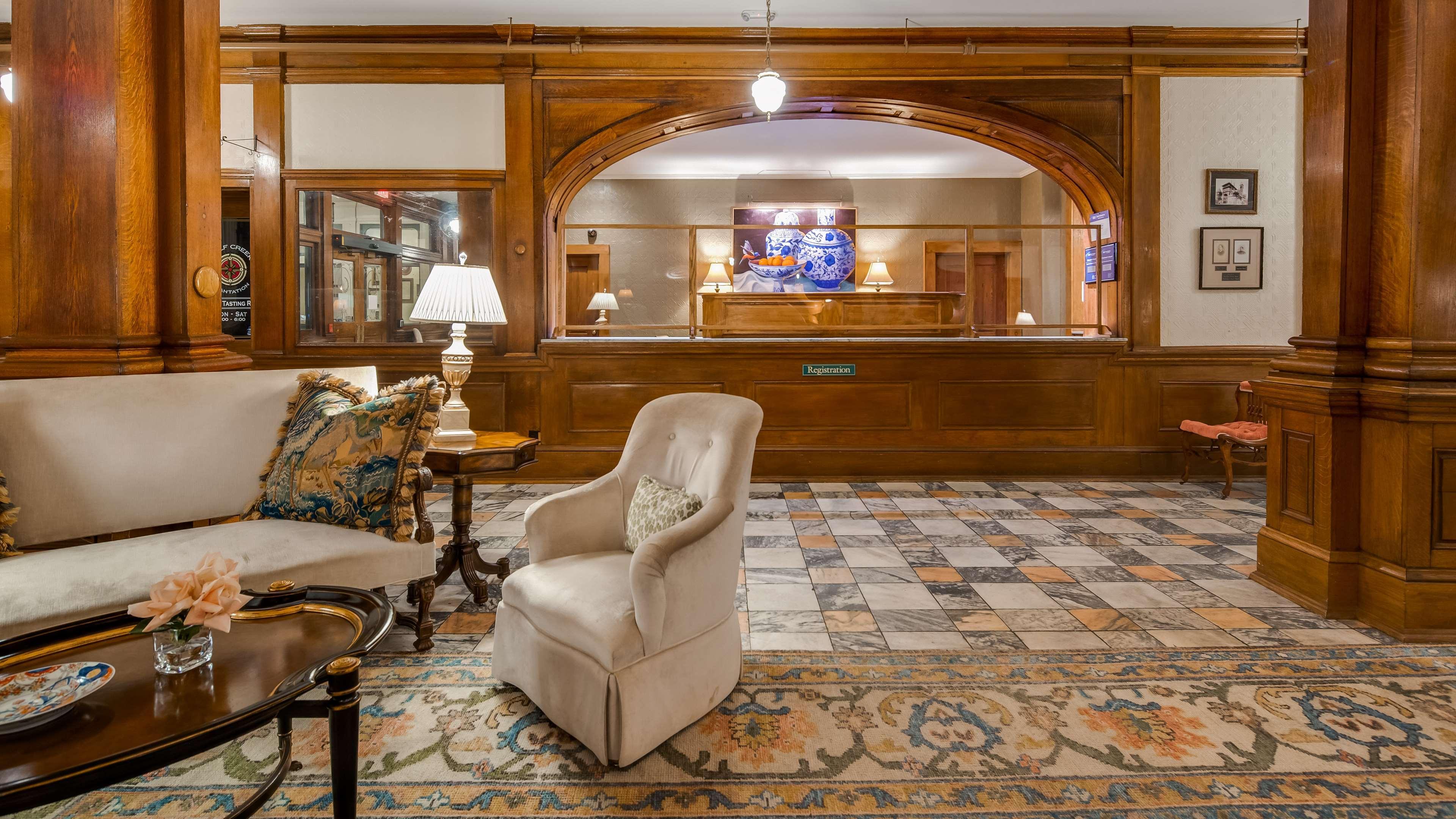 Vista Lobby Windsor Hotel, an Ascend Collection Hotel