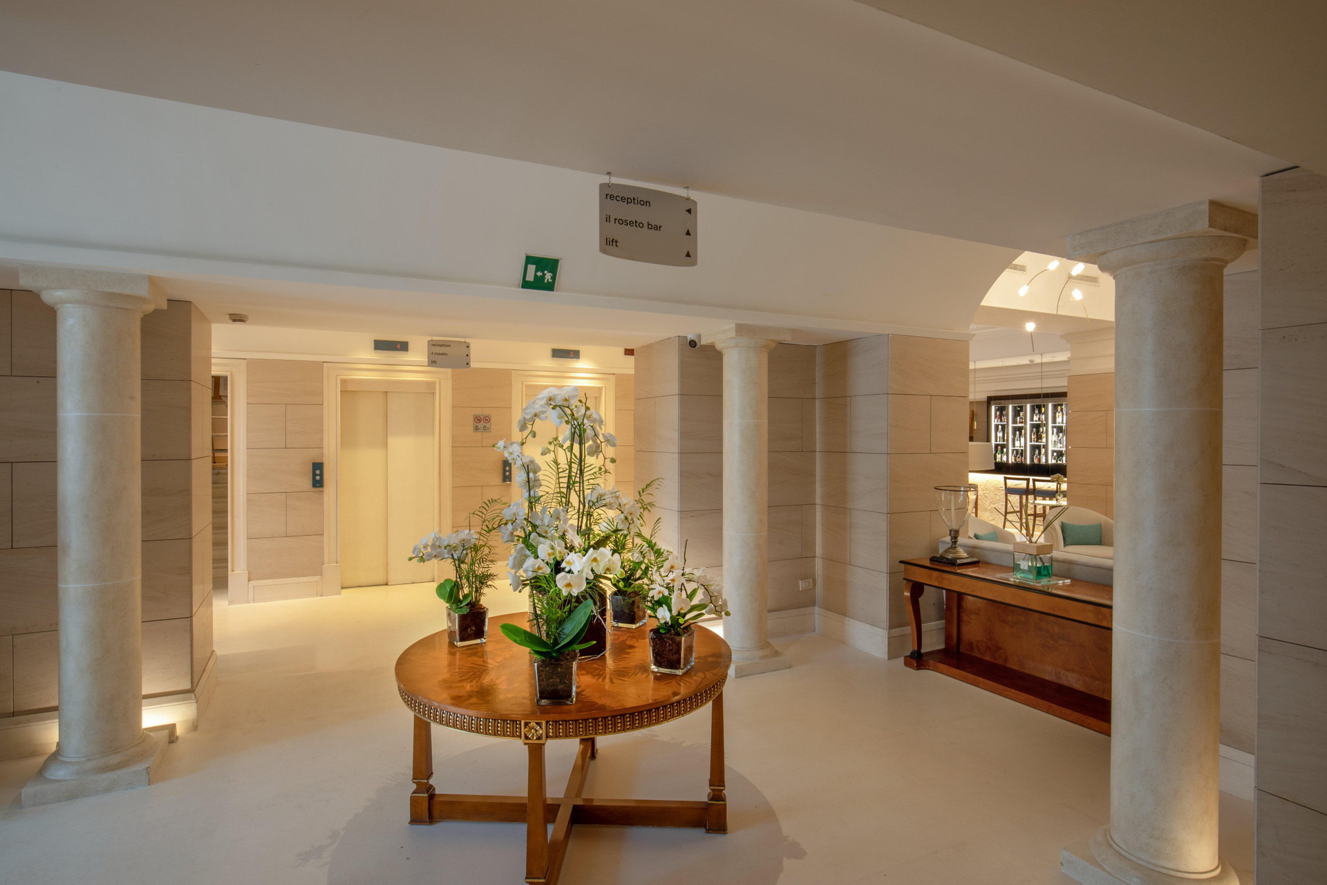 Vista Exterior Rose Garden Palace by OMNIA hotels