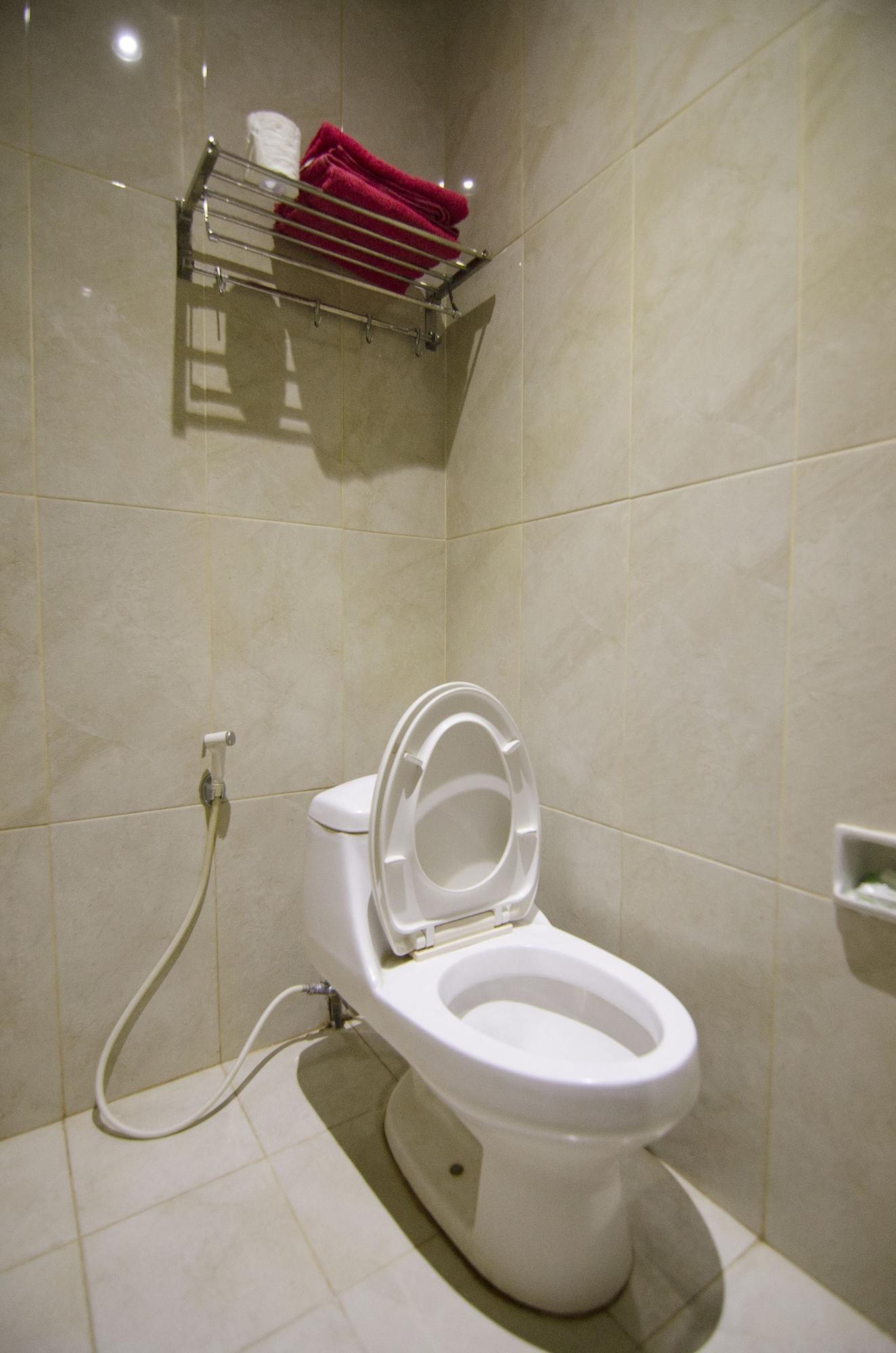Equipamiento de Habitación Fora Guest House Taman Lingkar