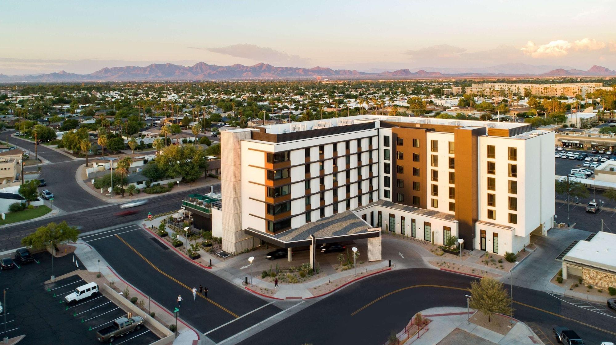 Vista Exterior Senna House Hotel Scottsdale, Curio Collection by Hilton