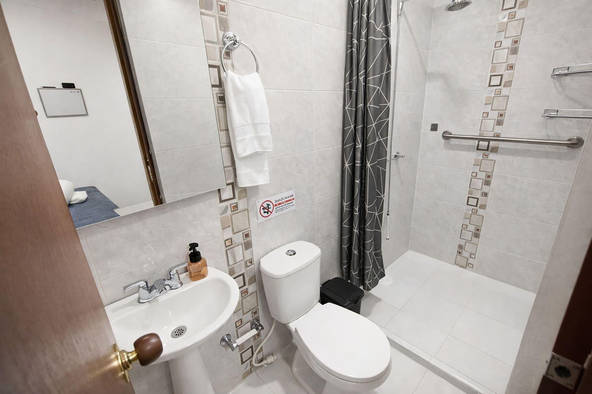 Equipamiento de Habitación Zuray Hostal & Recovery House