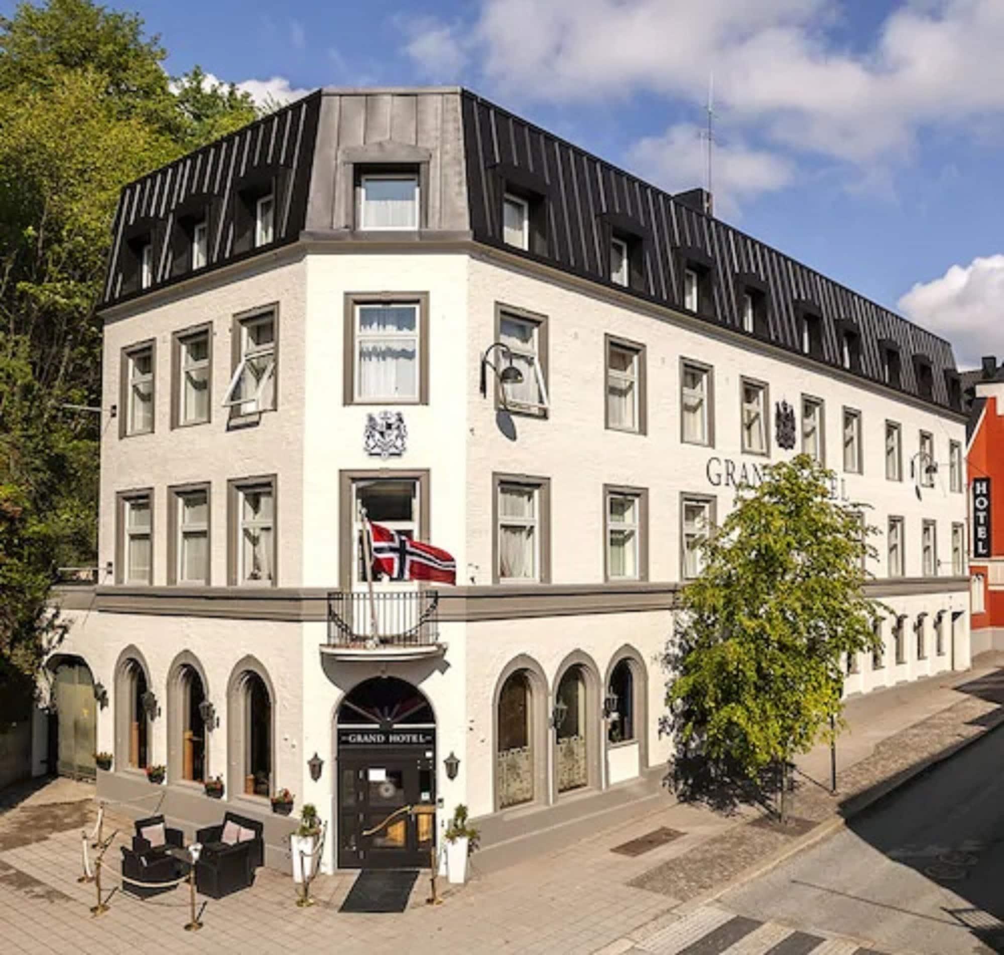 Vista Exterior Grand Hotel Arendal - Unike Hoteller