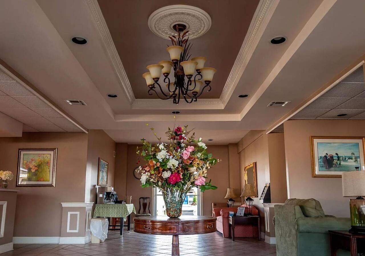 Vista Lobby Point Pleasant Manor