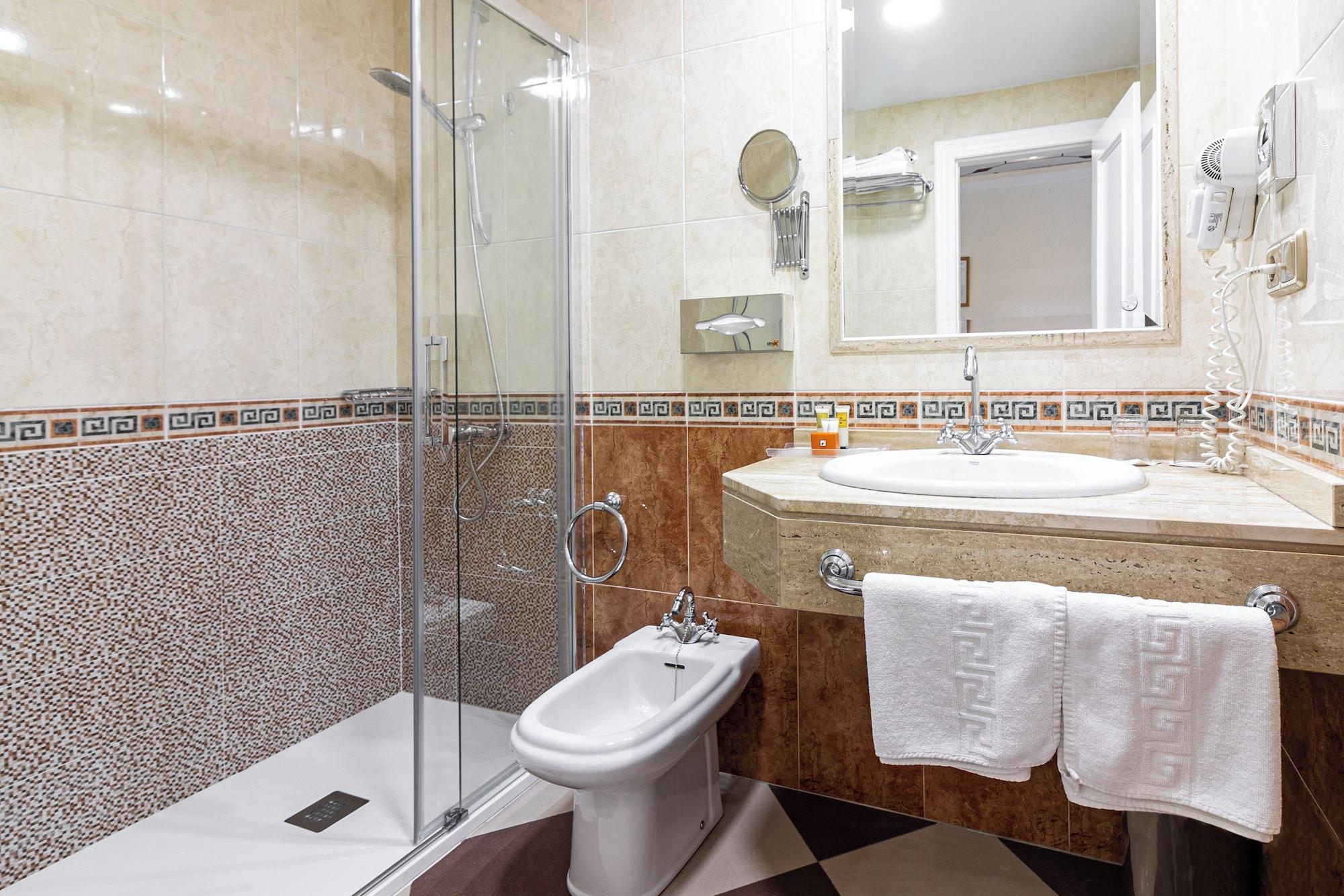 Equipamiento de Habitación Hotel Avenida Tropical