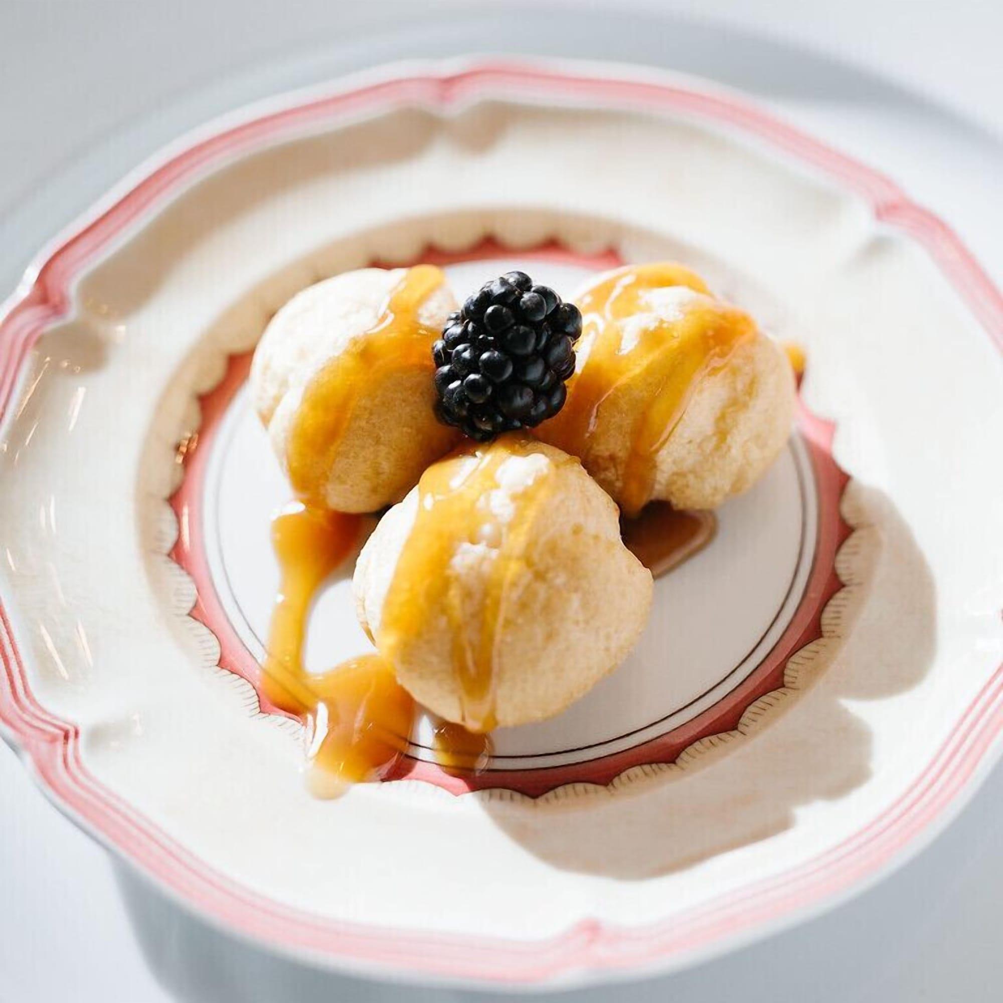 Restaurant Round Barn Farm B & B Event Center