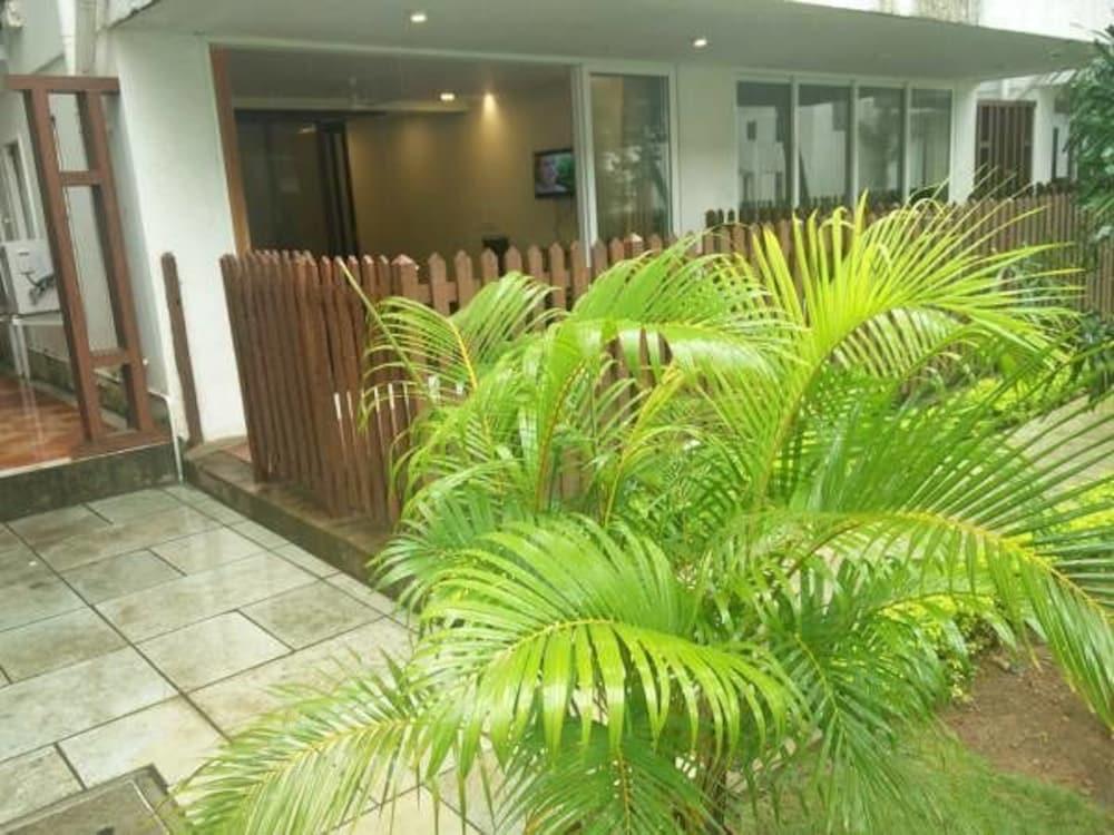 Vista Exterior Leisure Bay
