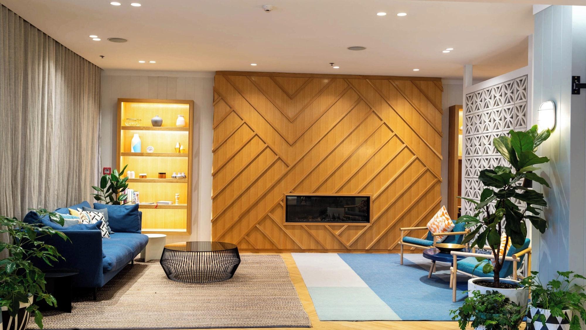 Vista Exterior Holiday Inn Auckland Airport by IHG