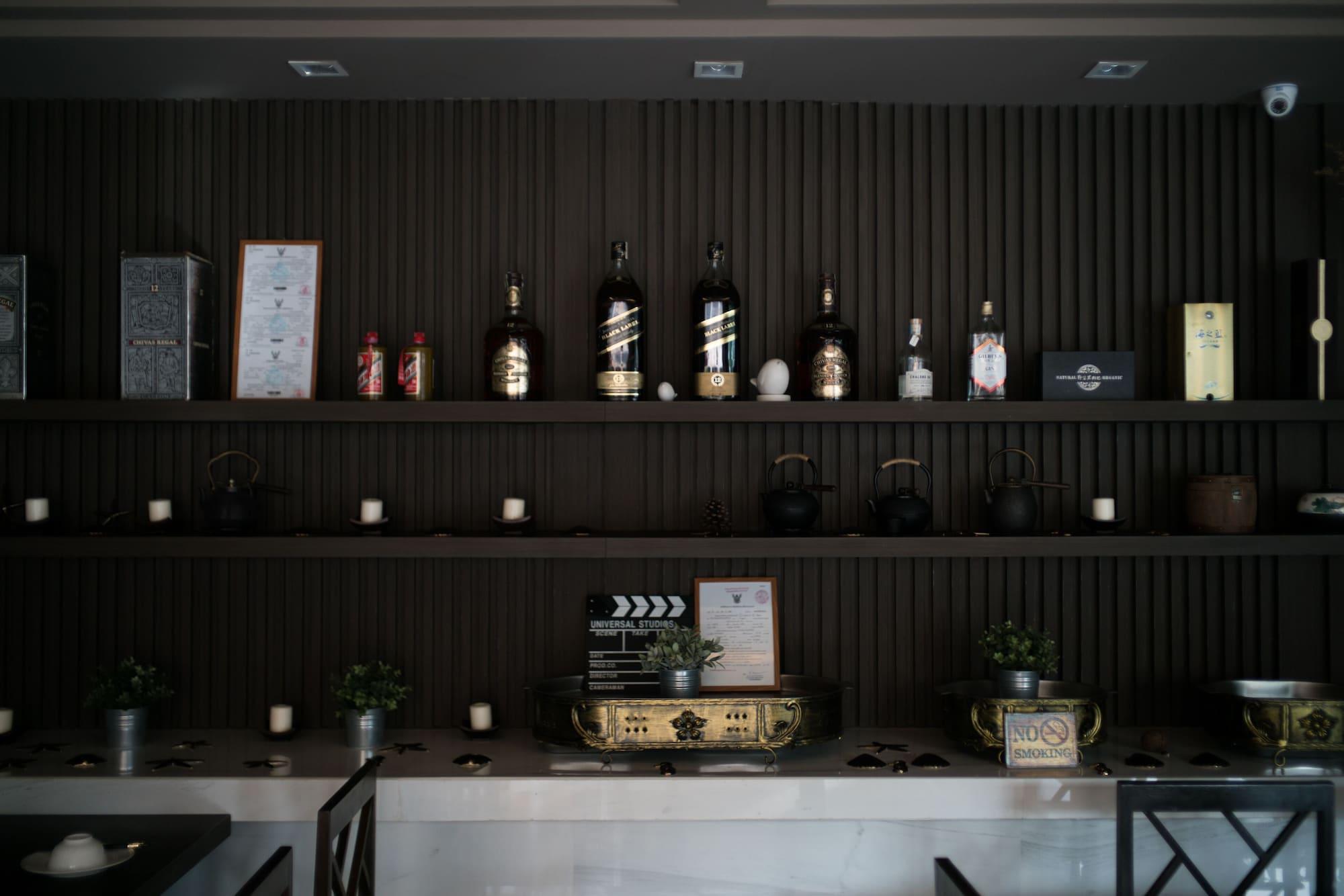 Bar/Salón Minatale Phuket