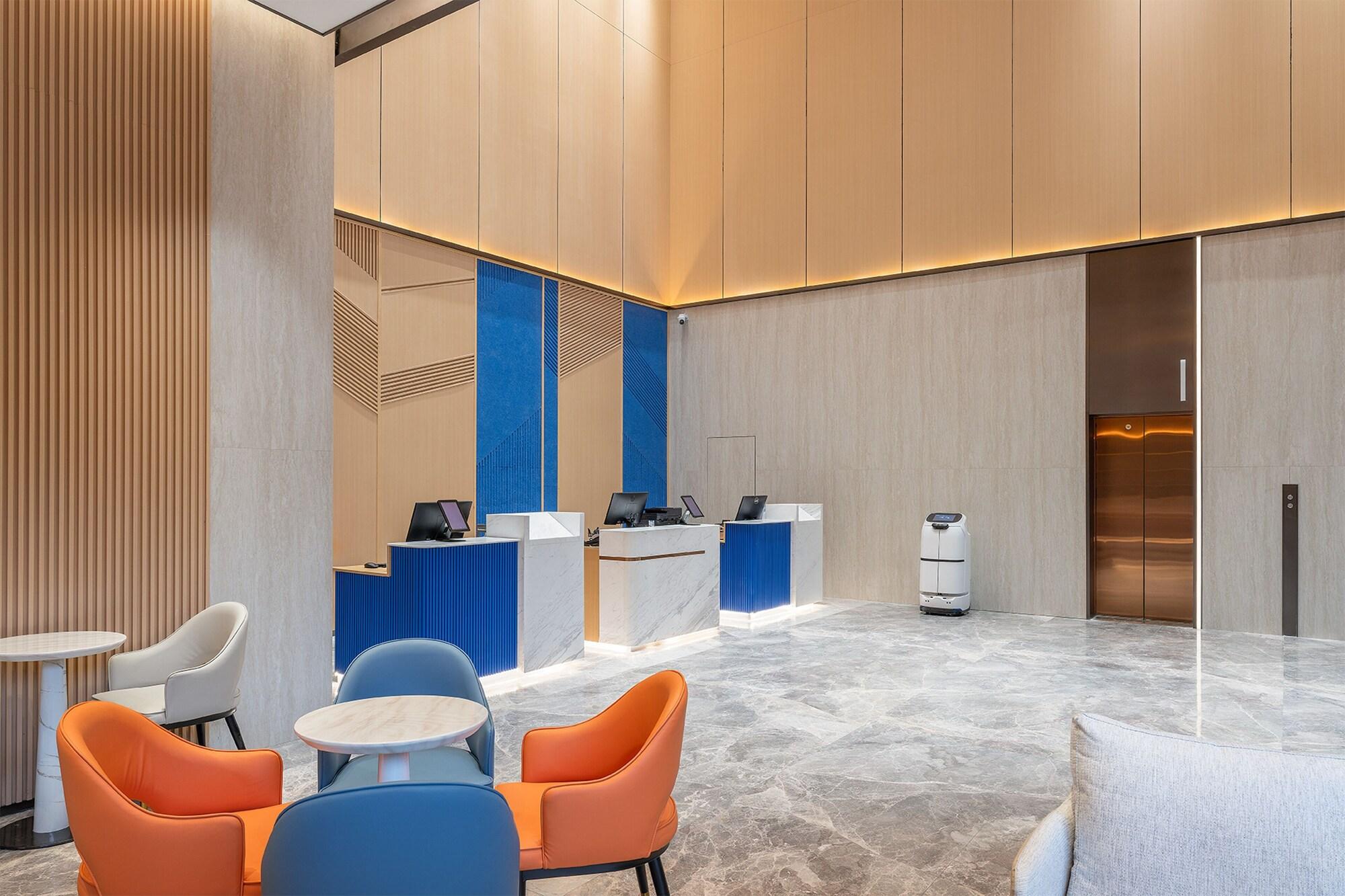 Vista Lobby Holiday Inn Express Changsha Yuhua by IHG