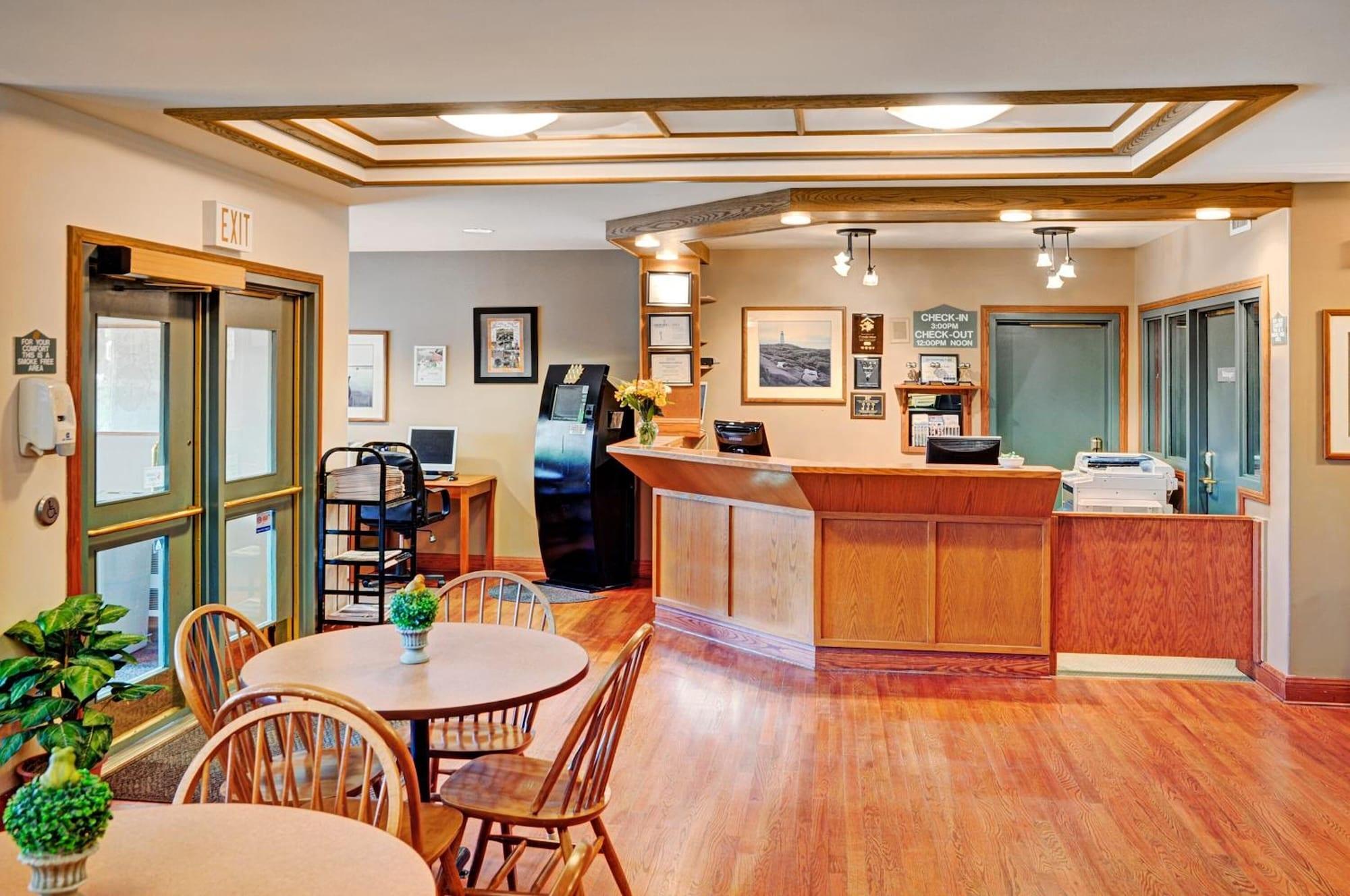 Vista Lobby Coastal Inn Halifax