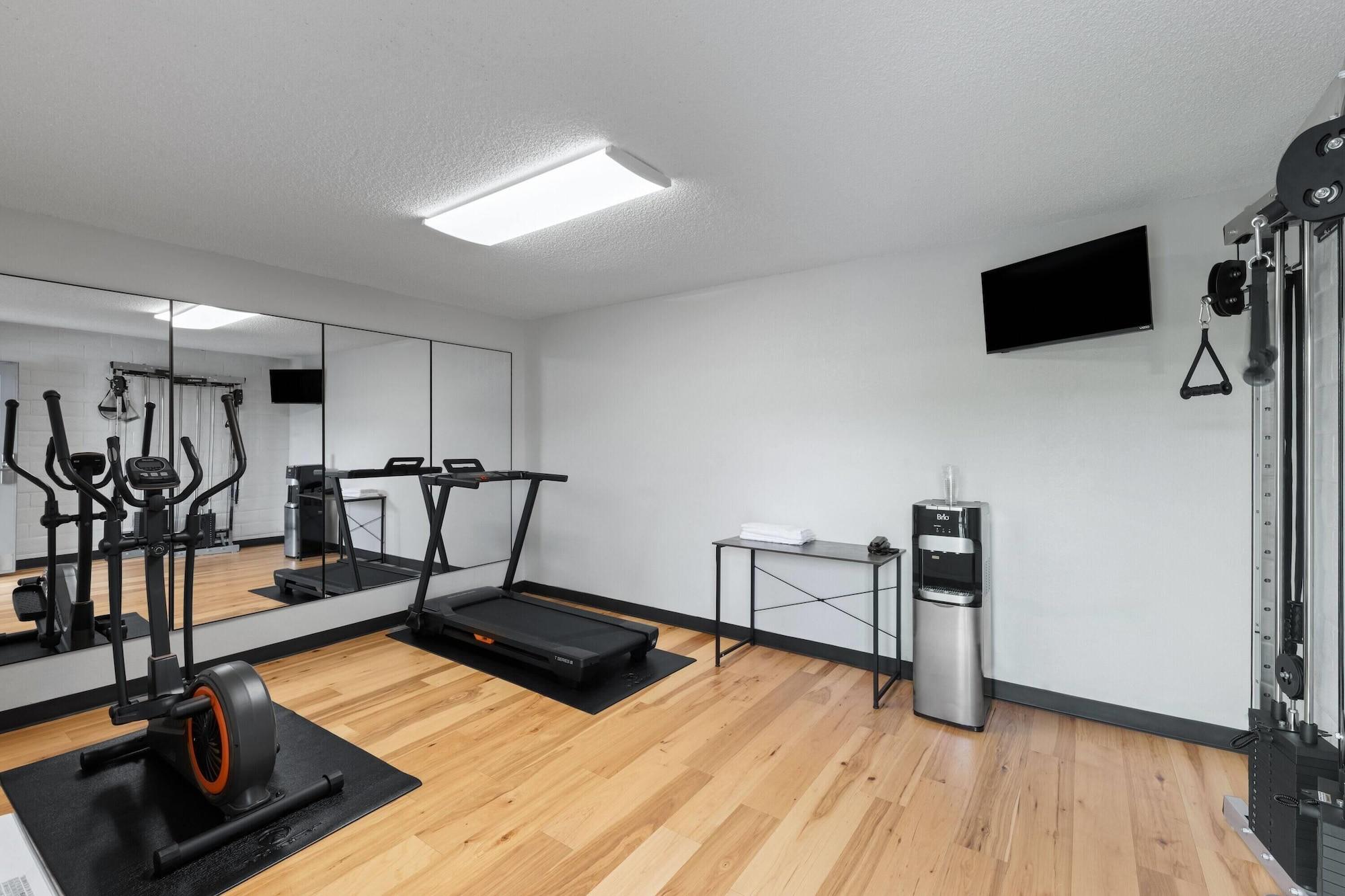 Gimnasio Baymont by Wyndham Susanville
