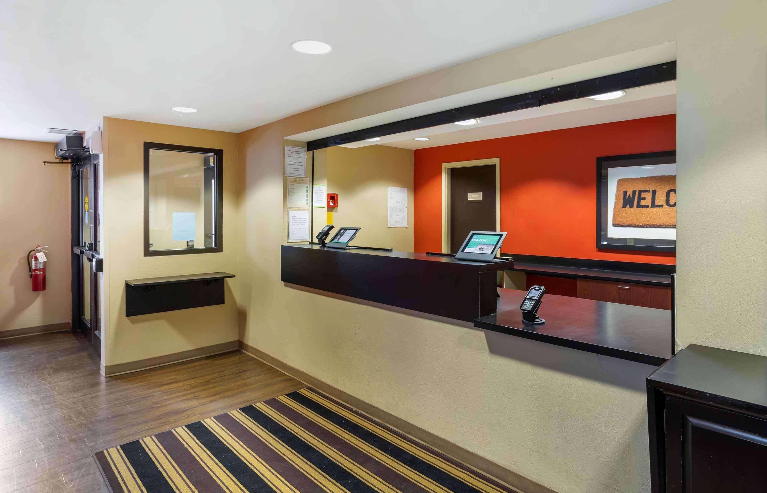Vista Lobby Extended Stay America Suites Meadowlands Rutherford