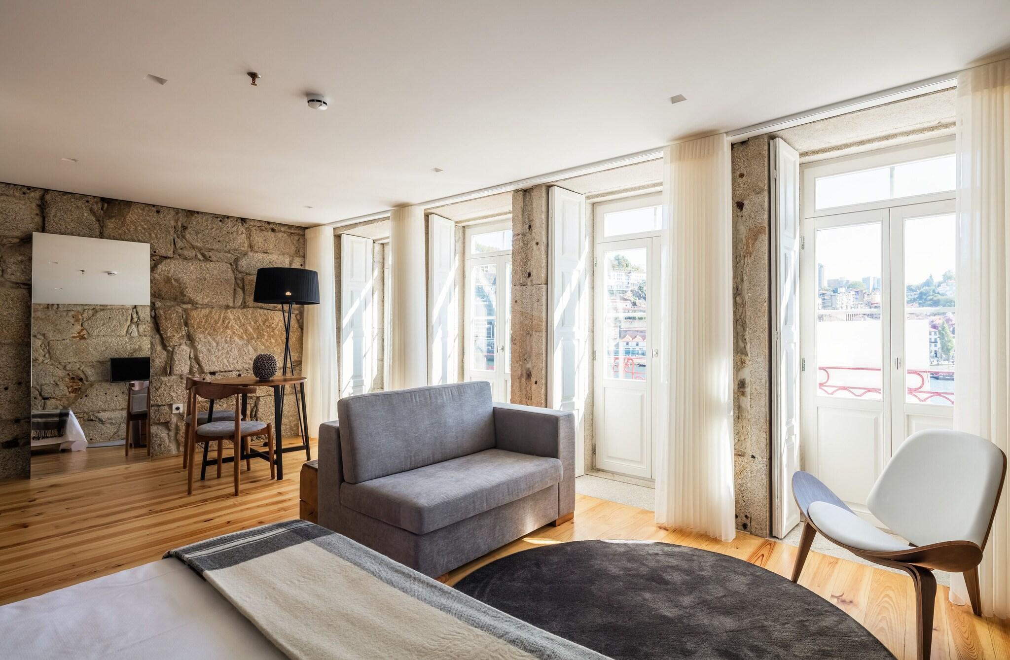 Vista Lobby Porto River