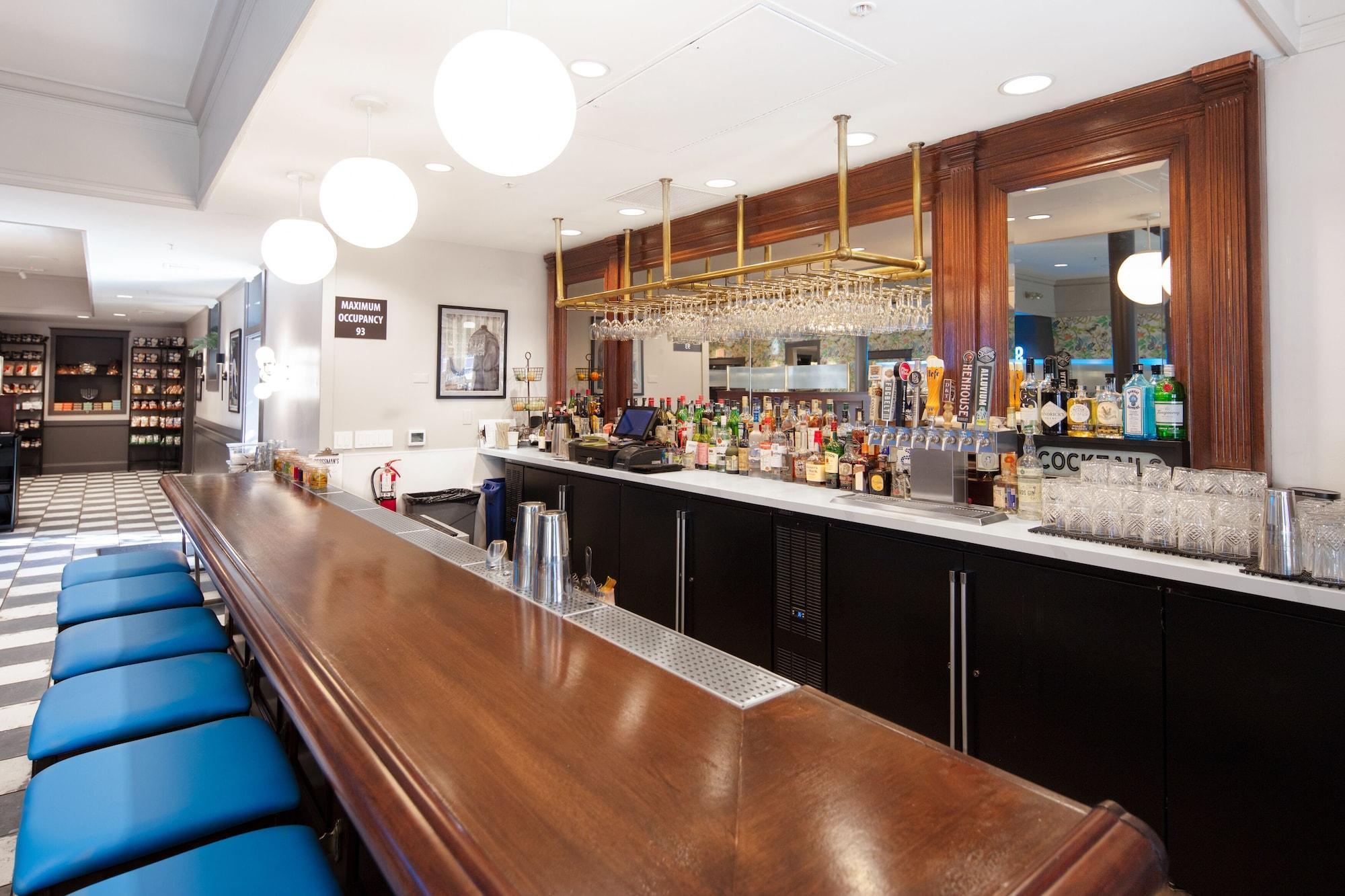 Bar/Salón Hotel La Rose