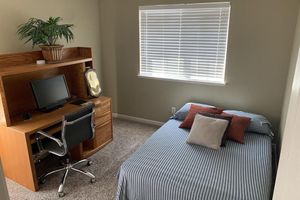 Alquiler Vacacional - Spacious, Furnished & Gated!