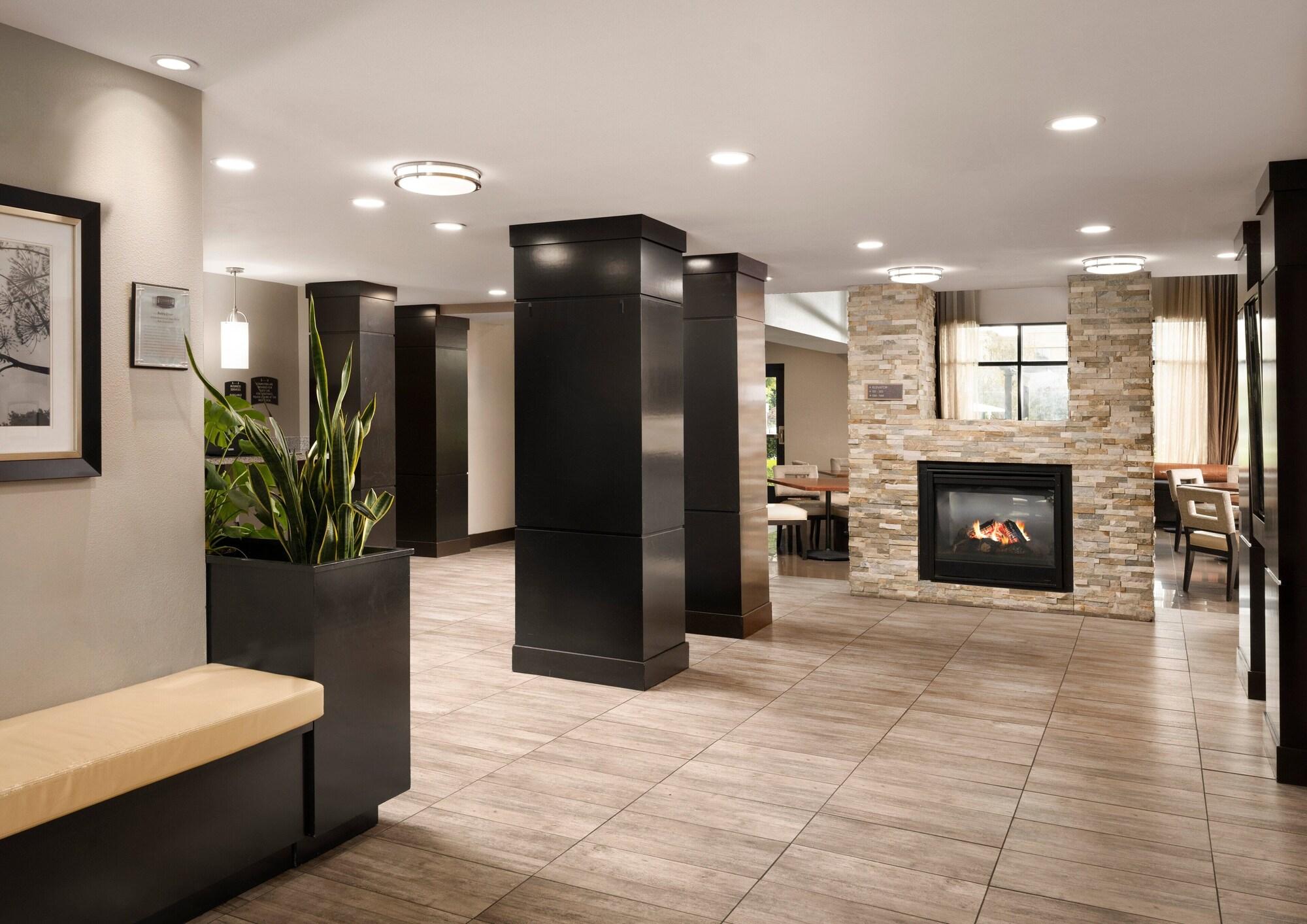 Vista Lobby Staybridge Suites Carlsbad by IHG