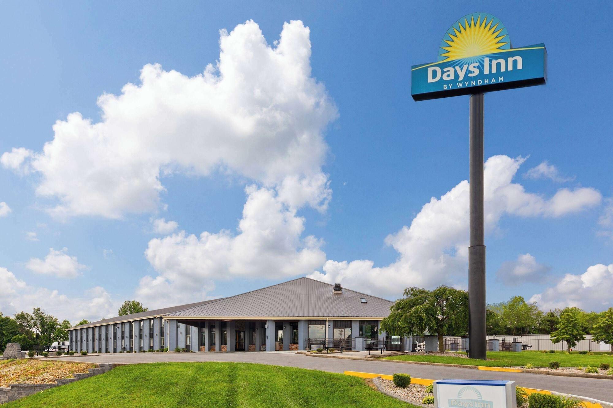 Vista Exterior Days Inn by Wyndham Glasgow