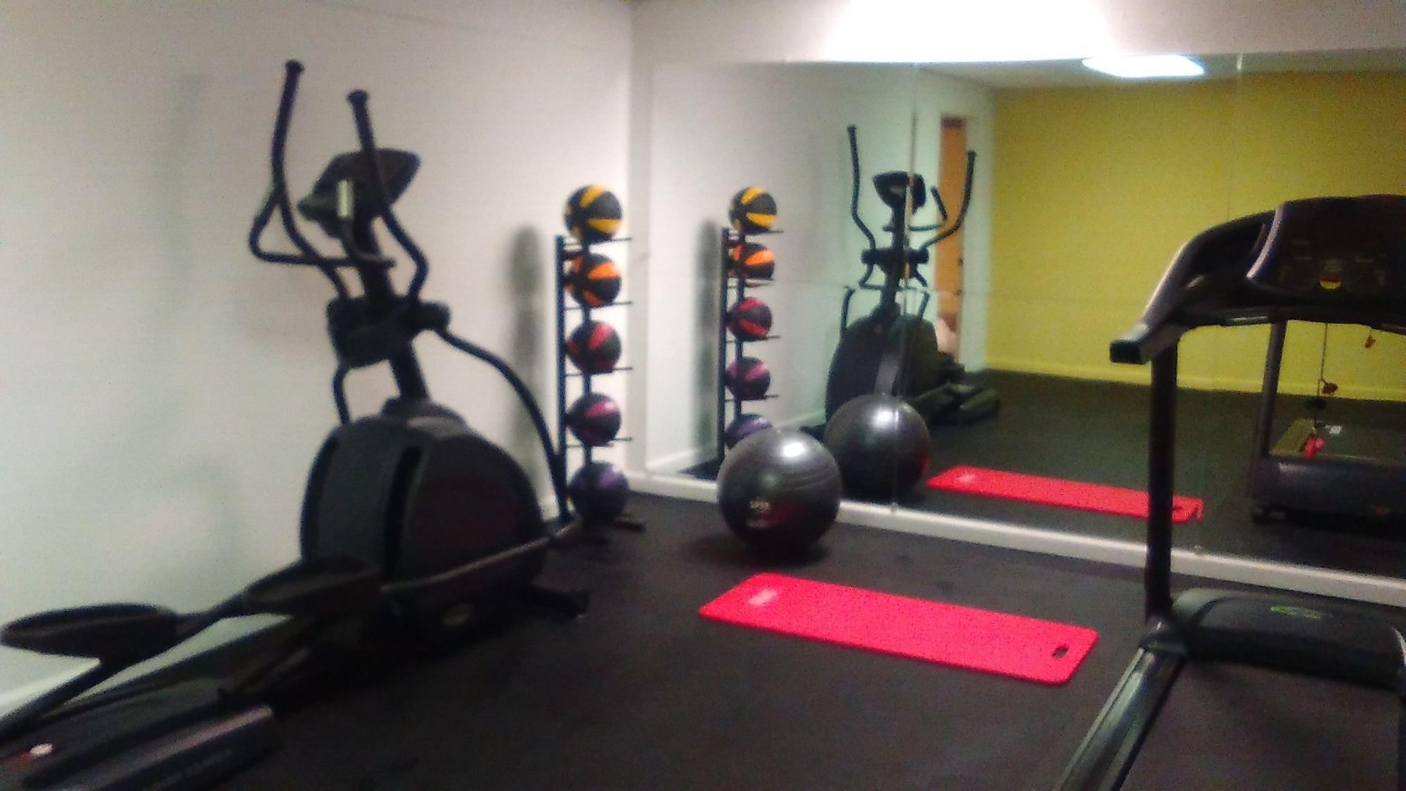 Gimnasio Days Inn by Wyndham Cleveland Lakewood