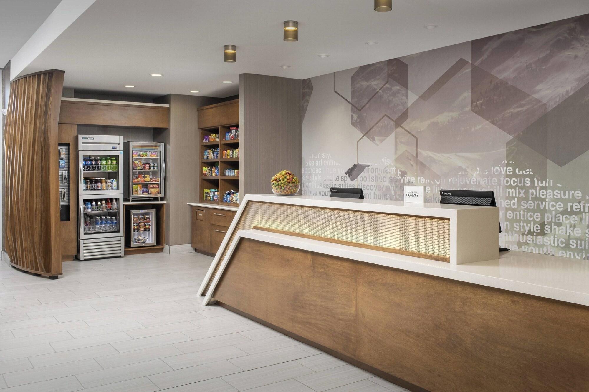 Vista Lobby SpringHill Suites by Marriott Loveland Fort Collins/Windsor