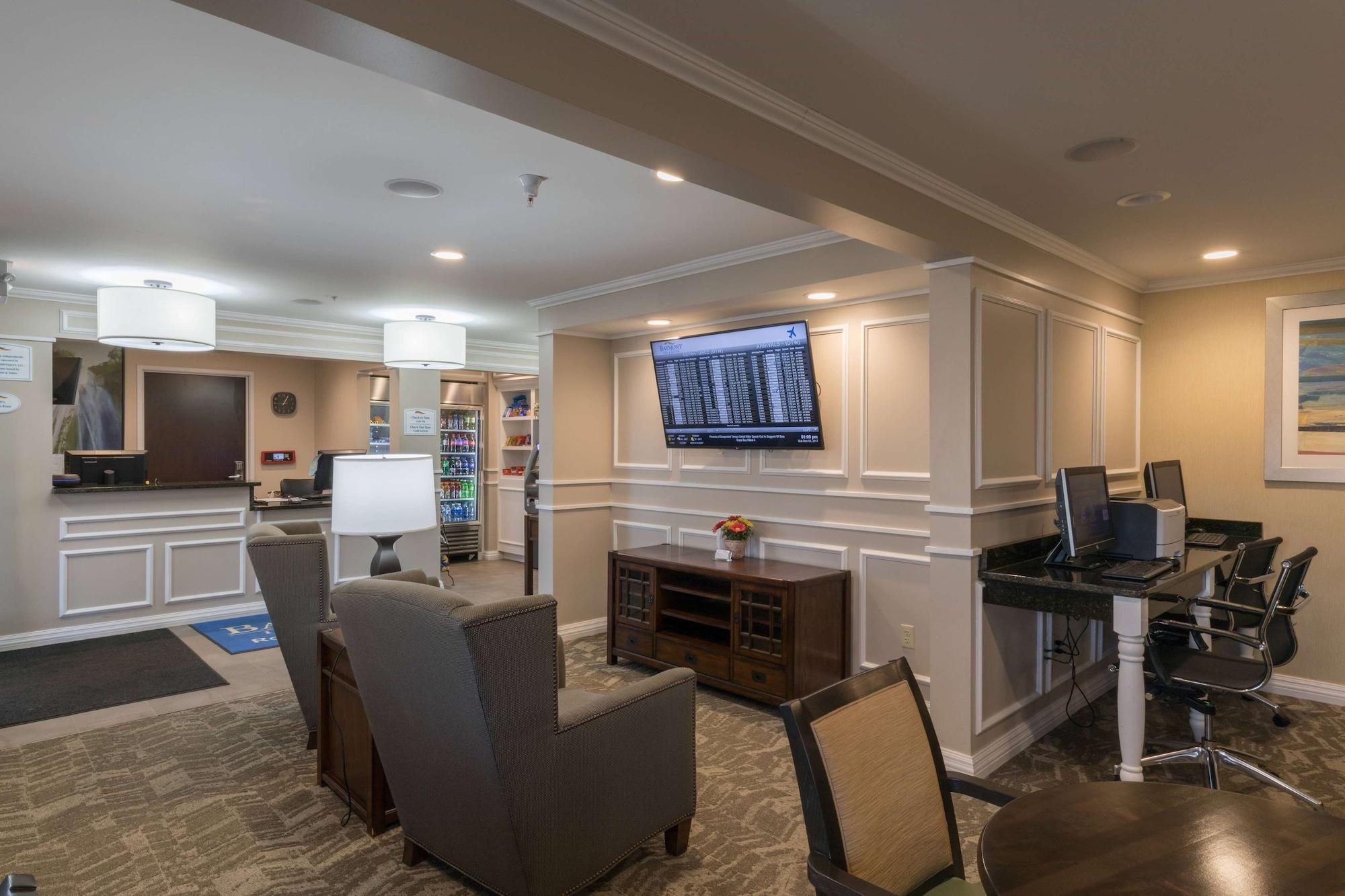 Vista Lobby Baymont by Wyndham Detroit Airport/Romulus