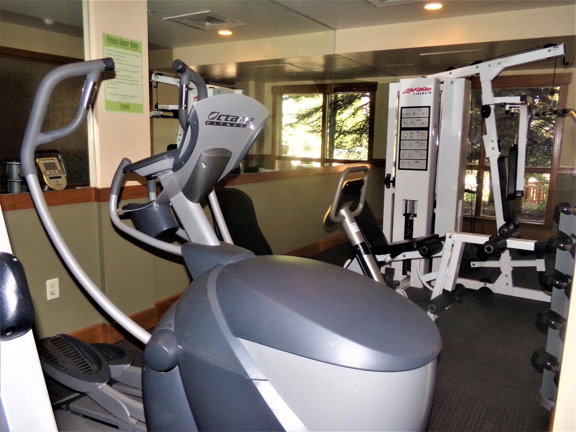 Gimnasio Springs 2 Bed 3 Bath Murphy