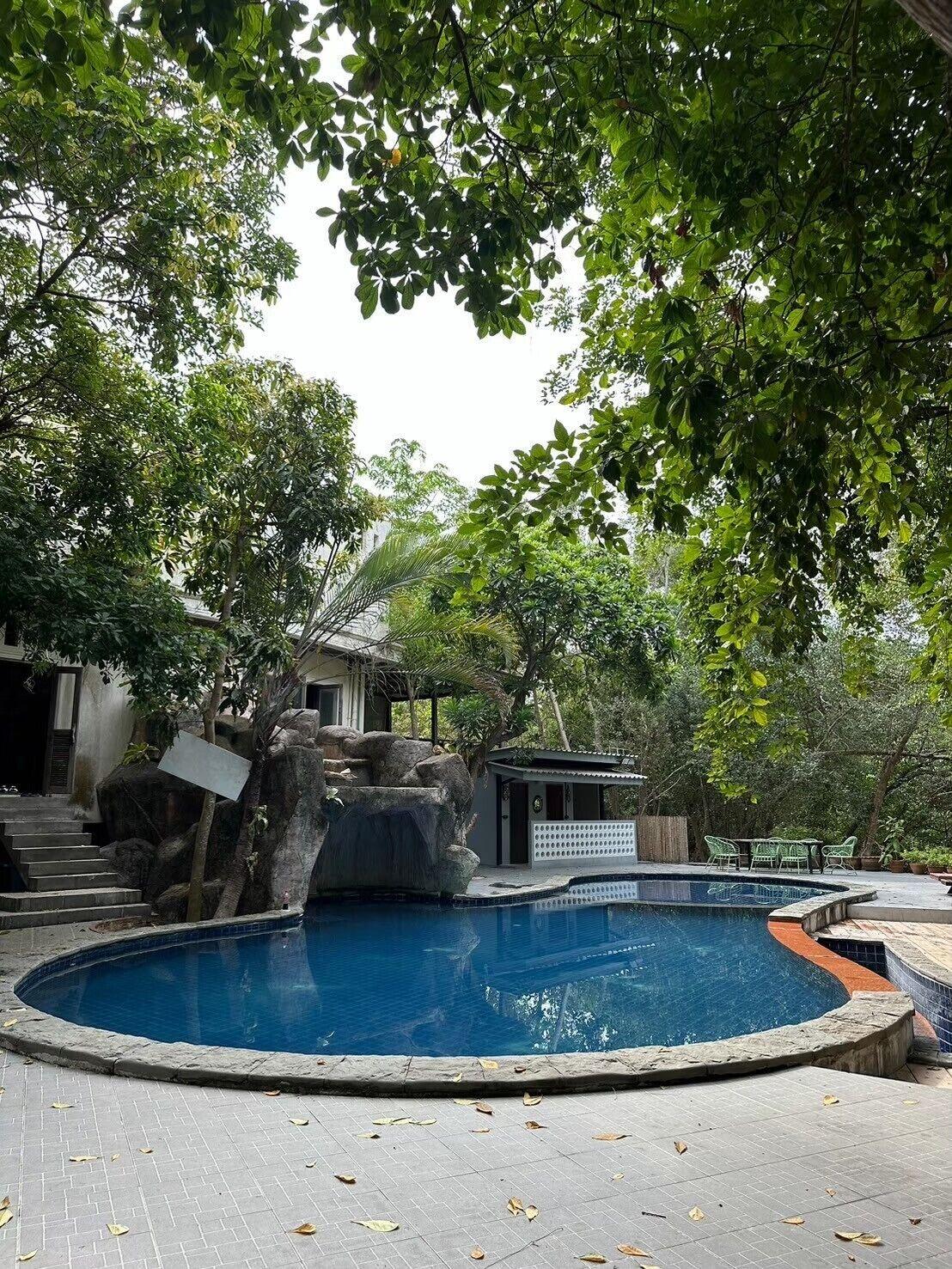 Varios Baan Busaba Hotel