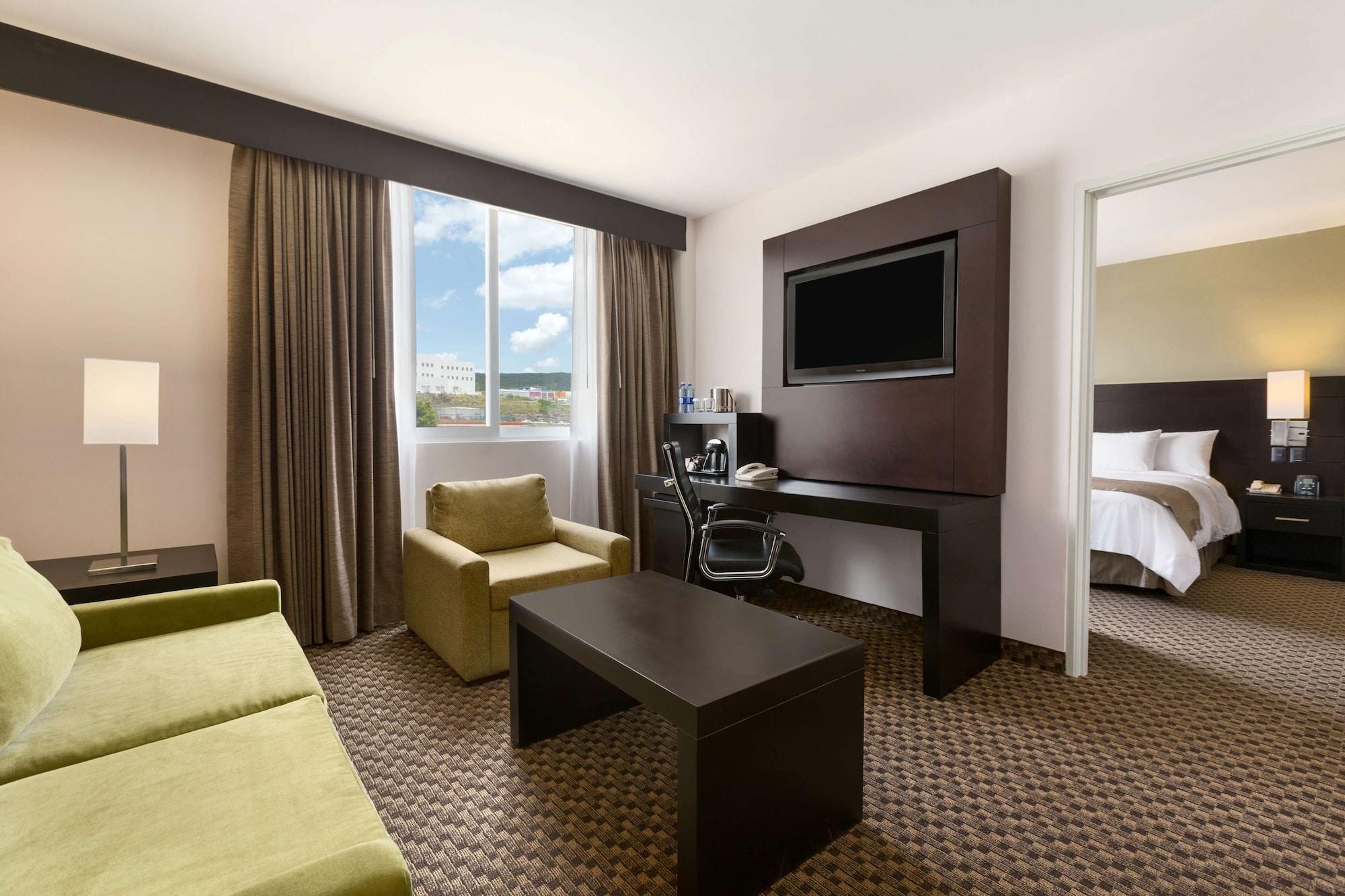 Habitación DoubleTree by Hilton Hotel Queretaro