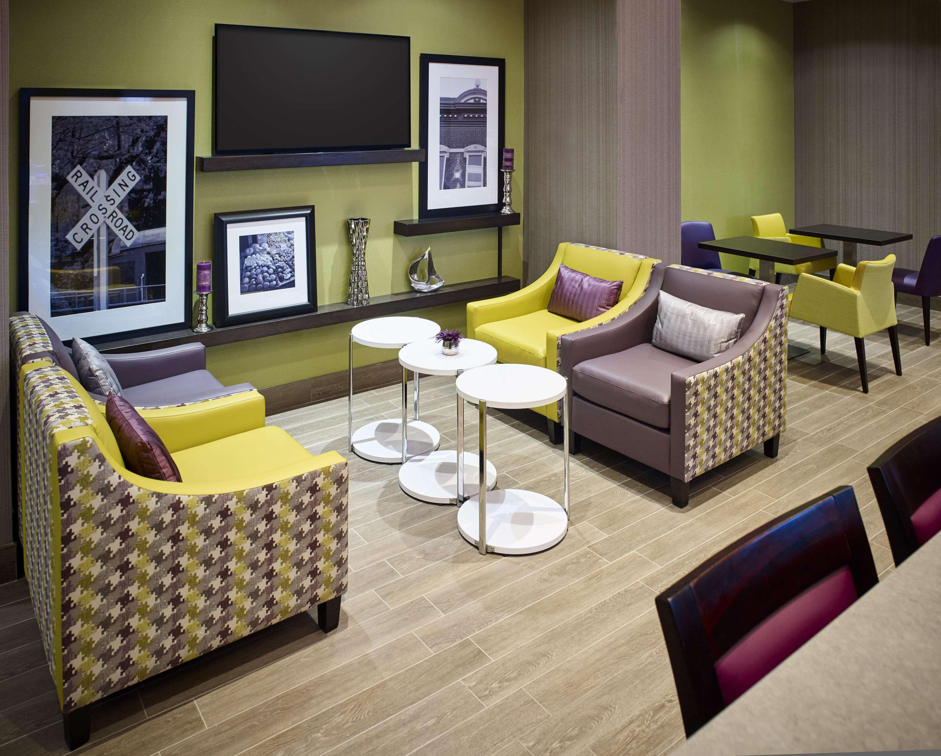 Vista Lobby Hampton Inn By Hilton Sarnia