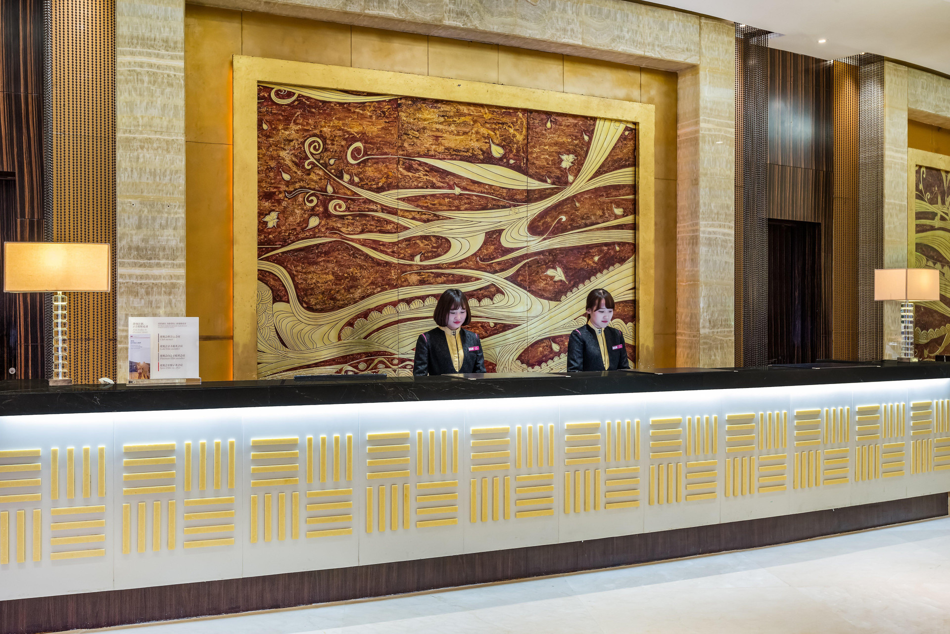 Vista Exterior Crowne Plaza Yantai Seaview by IHG