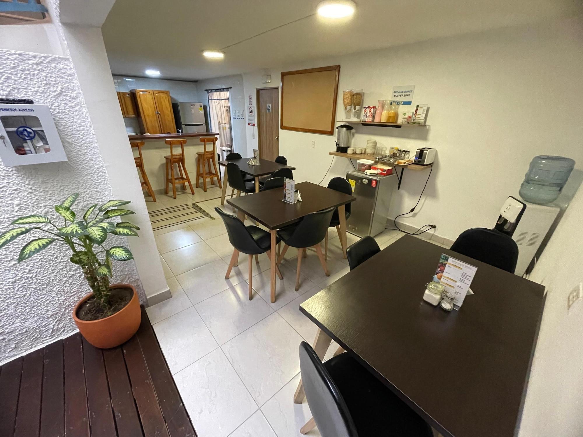 Varios Air Guest House