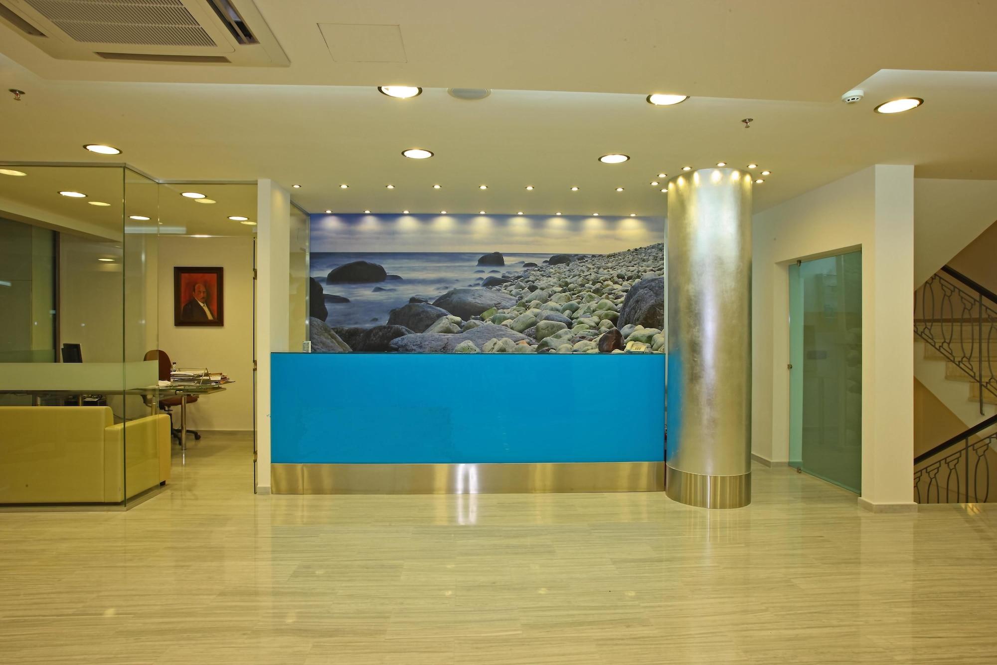 Vista Lobby Olympic Palladium